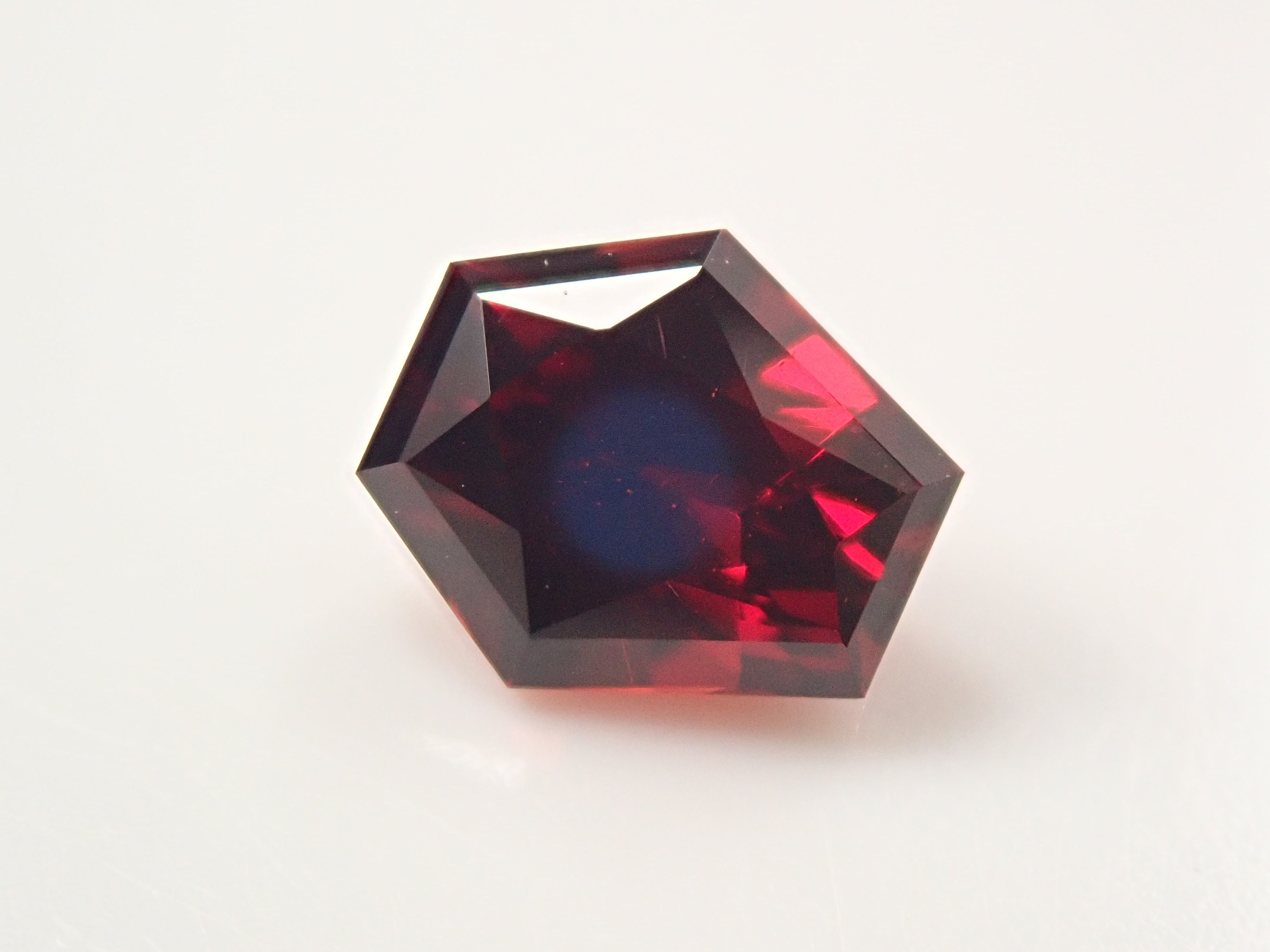 [12561386] Tanzanian Almandine Garnet 0.993ct Loose Stone