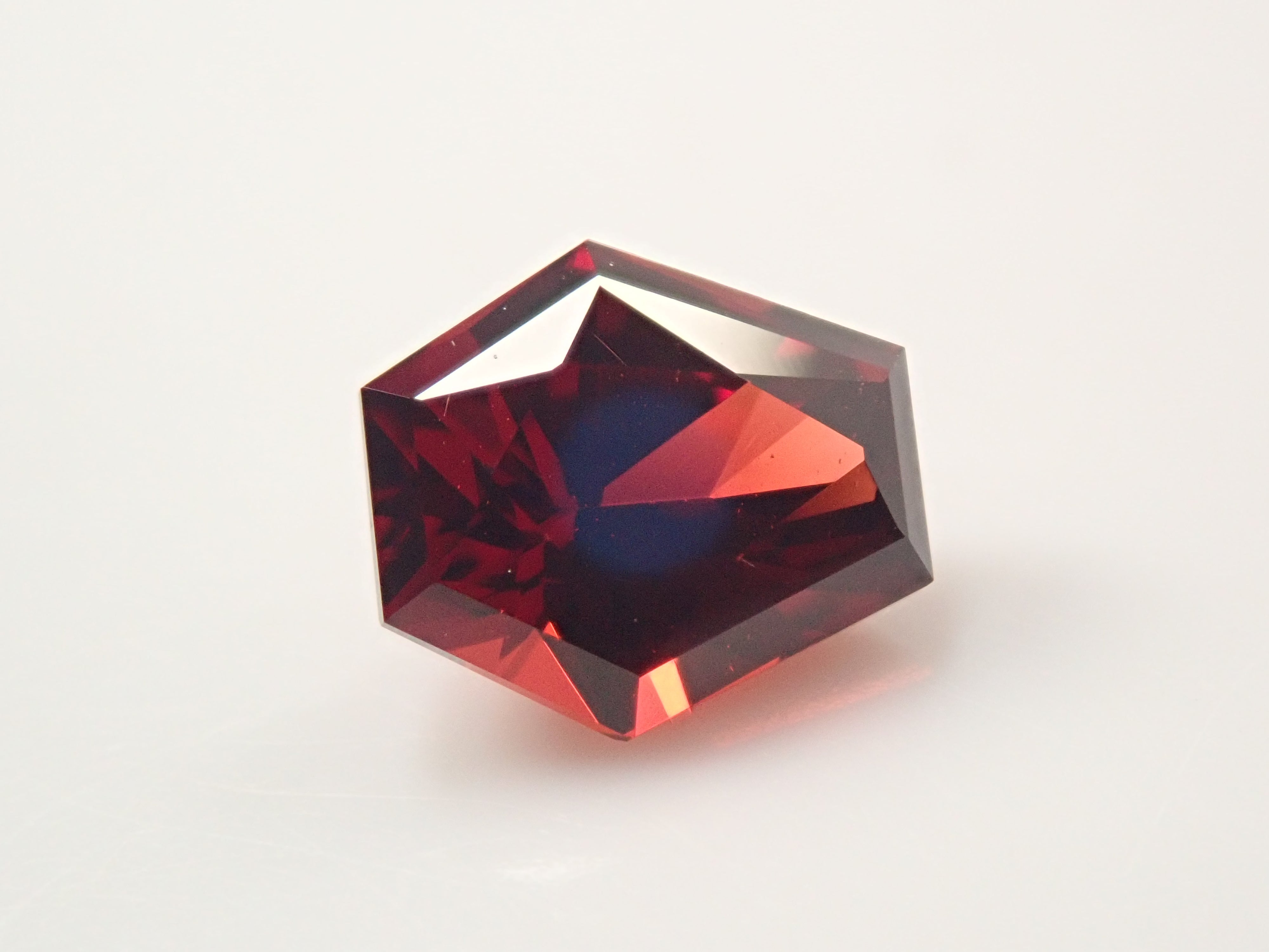 [12561386] Tanzanian Almandine Garnet 0.993ct Loose Stone
