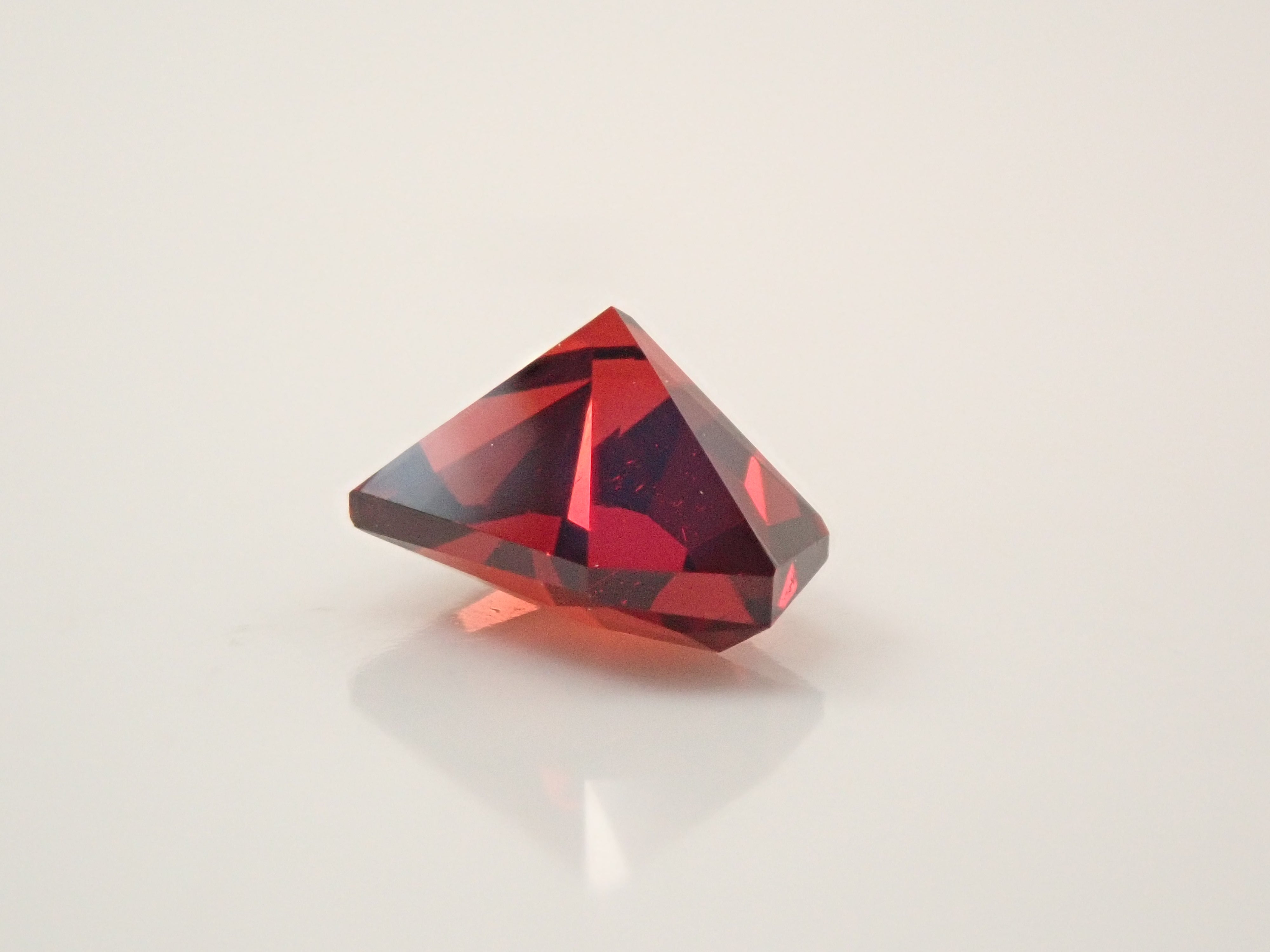 [12561387] Tanzanian Almandine Garnet 0.750ct Loose Stone