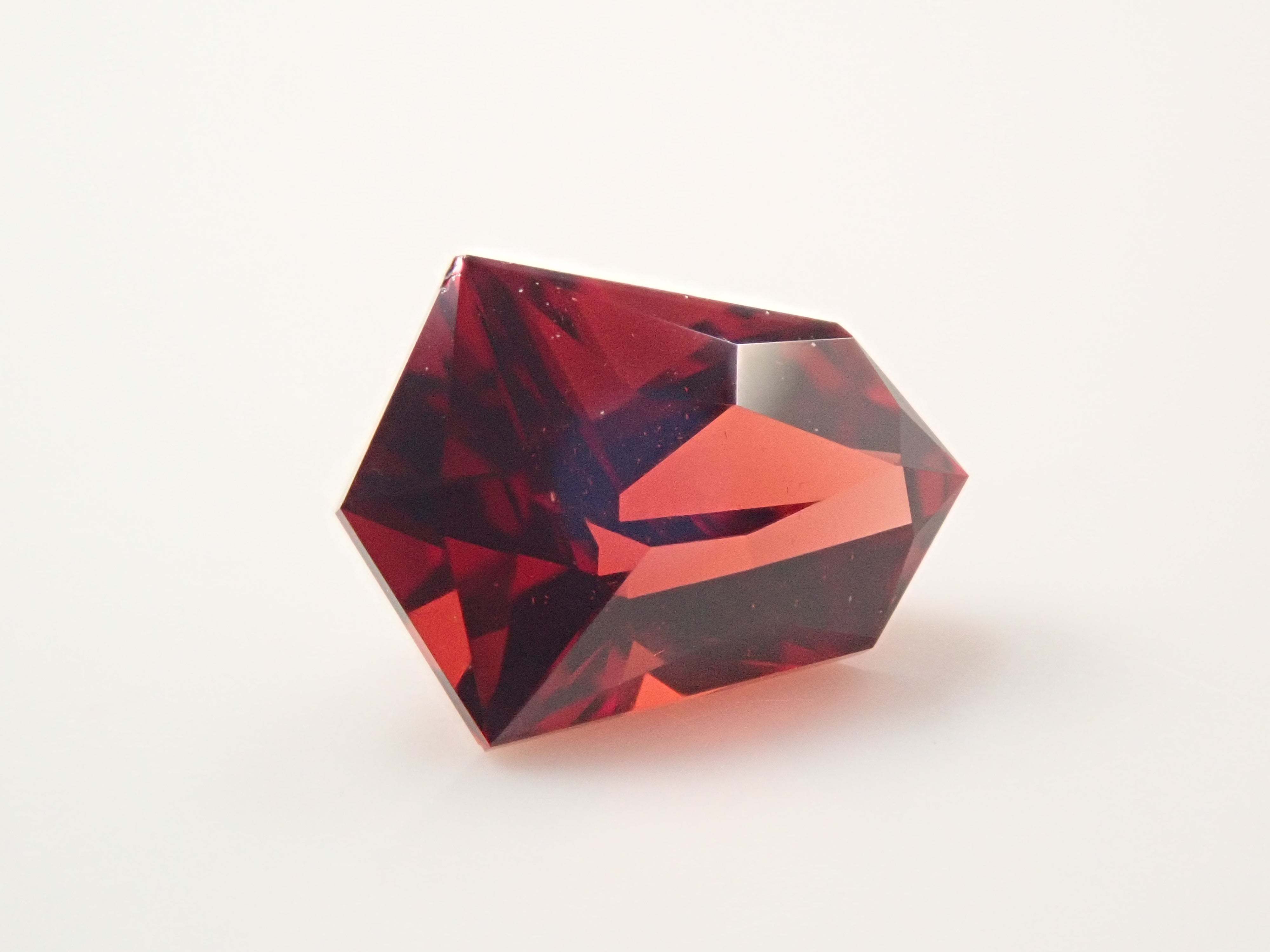[12561387] Tanzanian Almandine Garnet 0.750ct Loose Stone