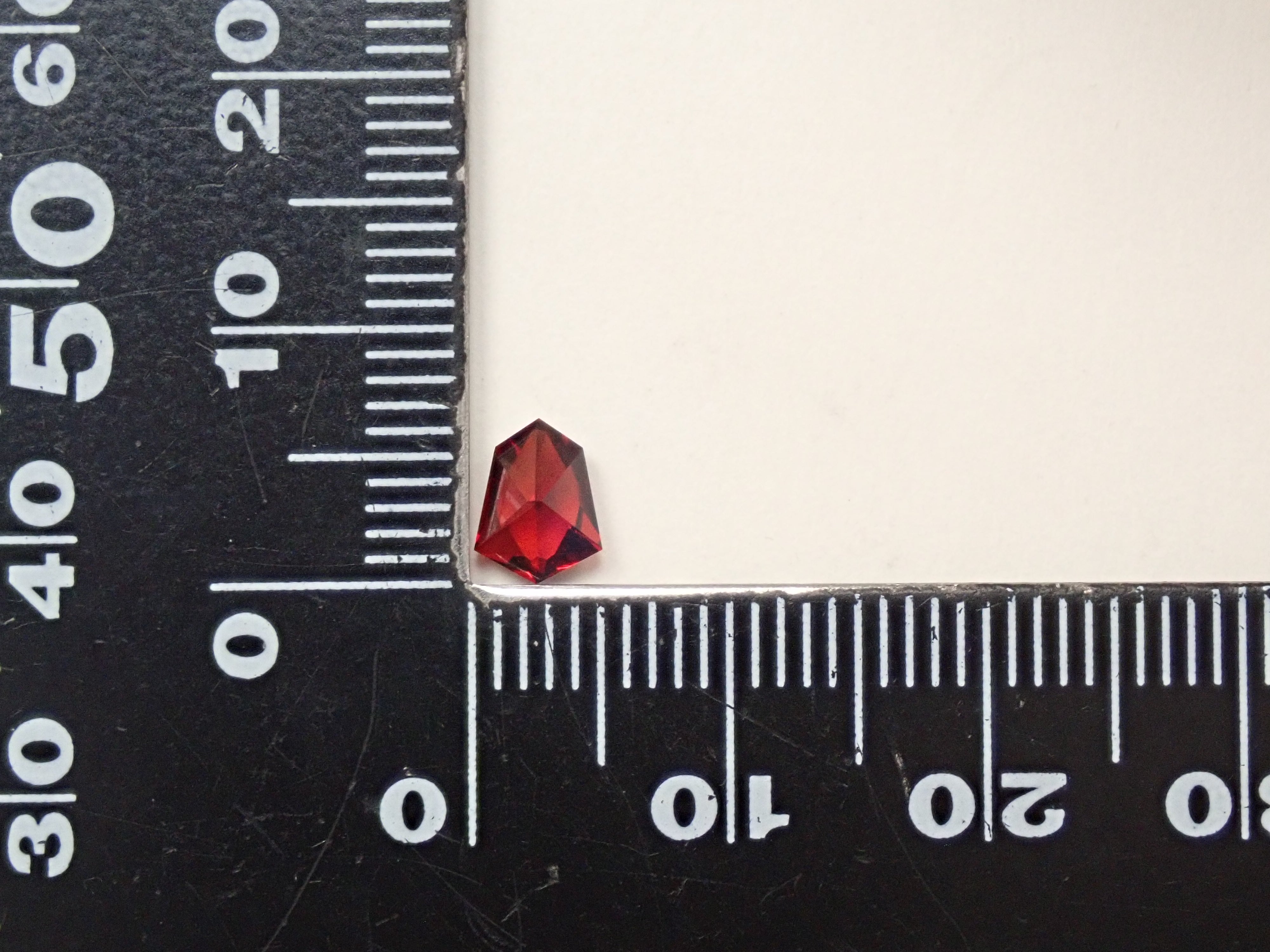 [12561387] Tanzanian Almandine Garnet 0.750ct Loose Stone
