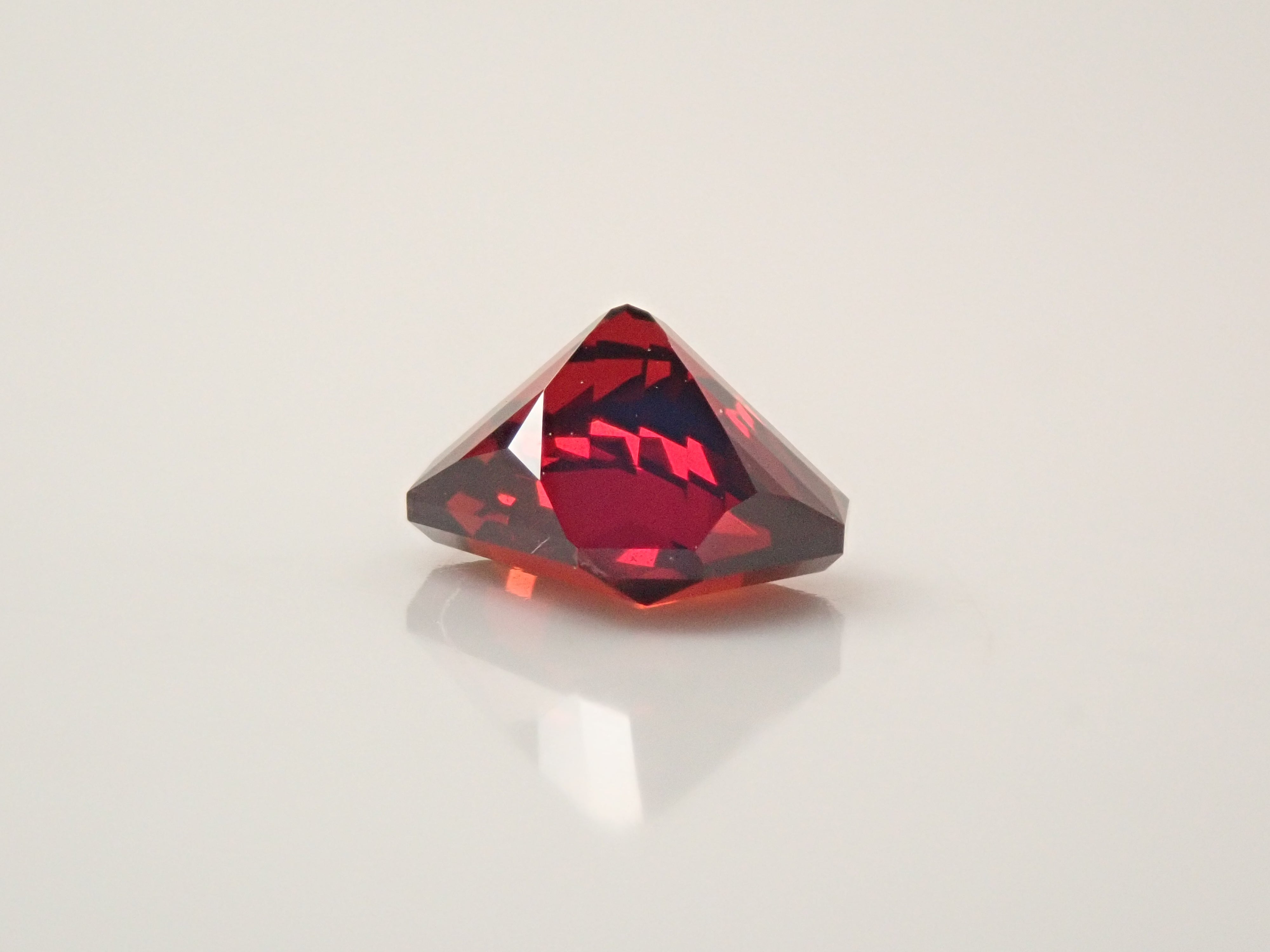 [12561389] Tanzanian Almandine Garnet 0.930ct Loose Stone