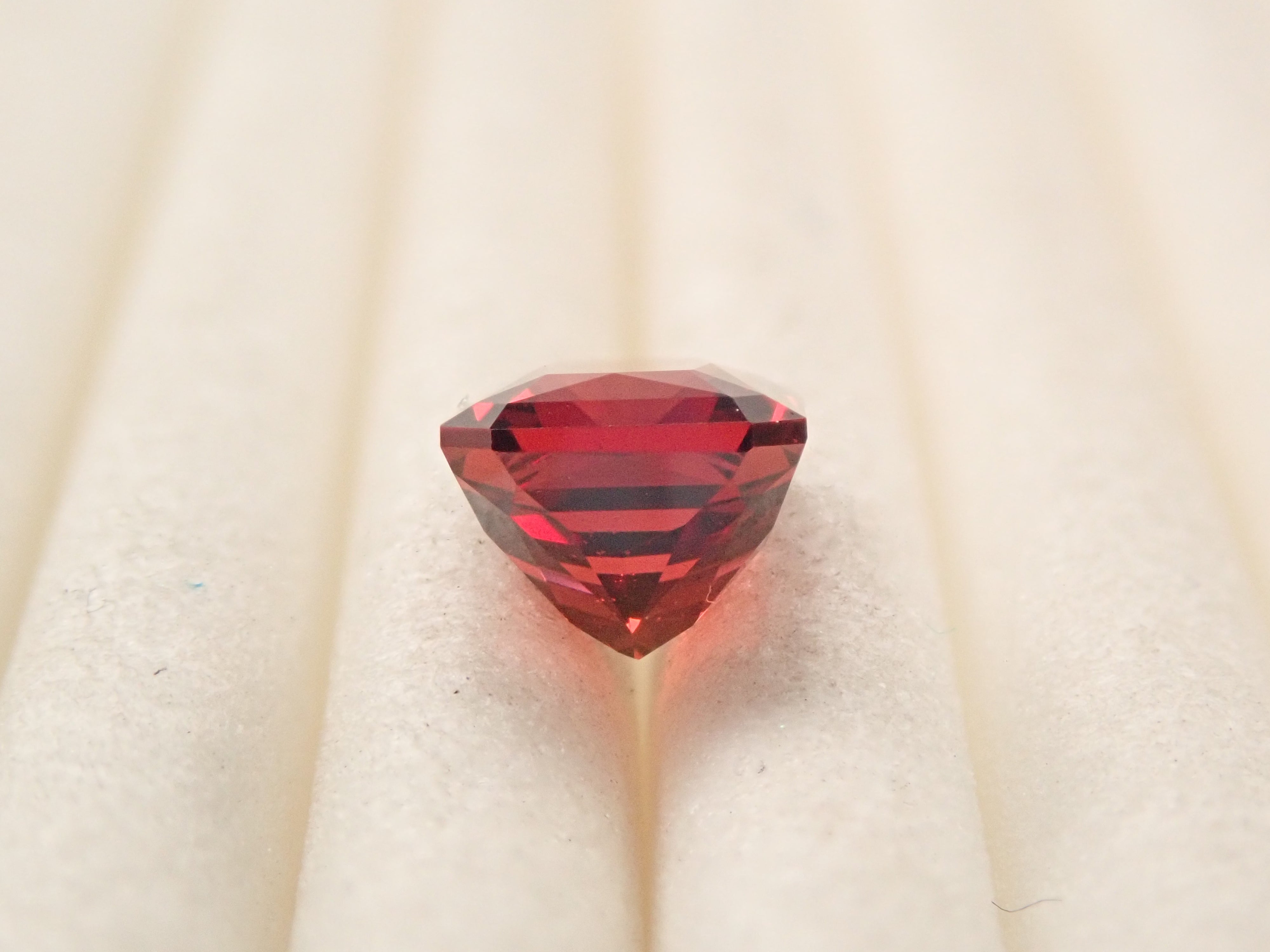 [12561390] Tanzanian Almandine Garnet 0.998ct Loose Stone