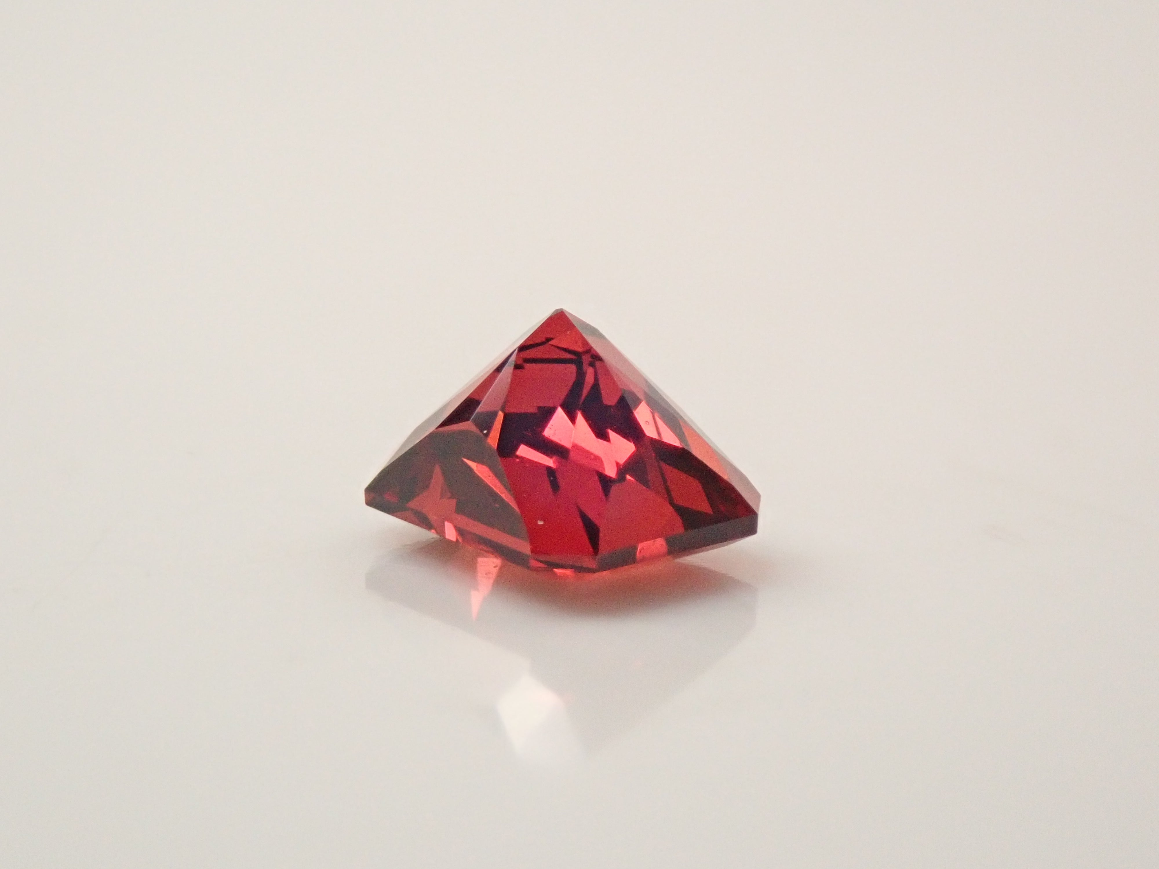 [12561390] Tanzanian Almandine Garnet 0.998ct Loose Stone
