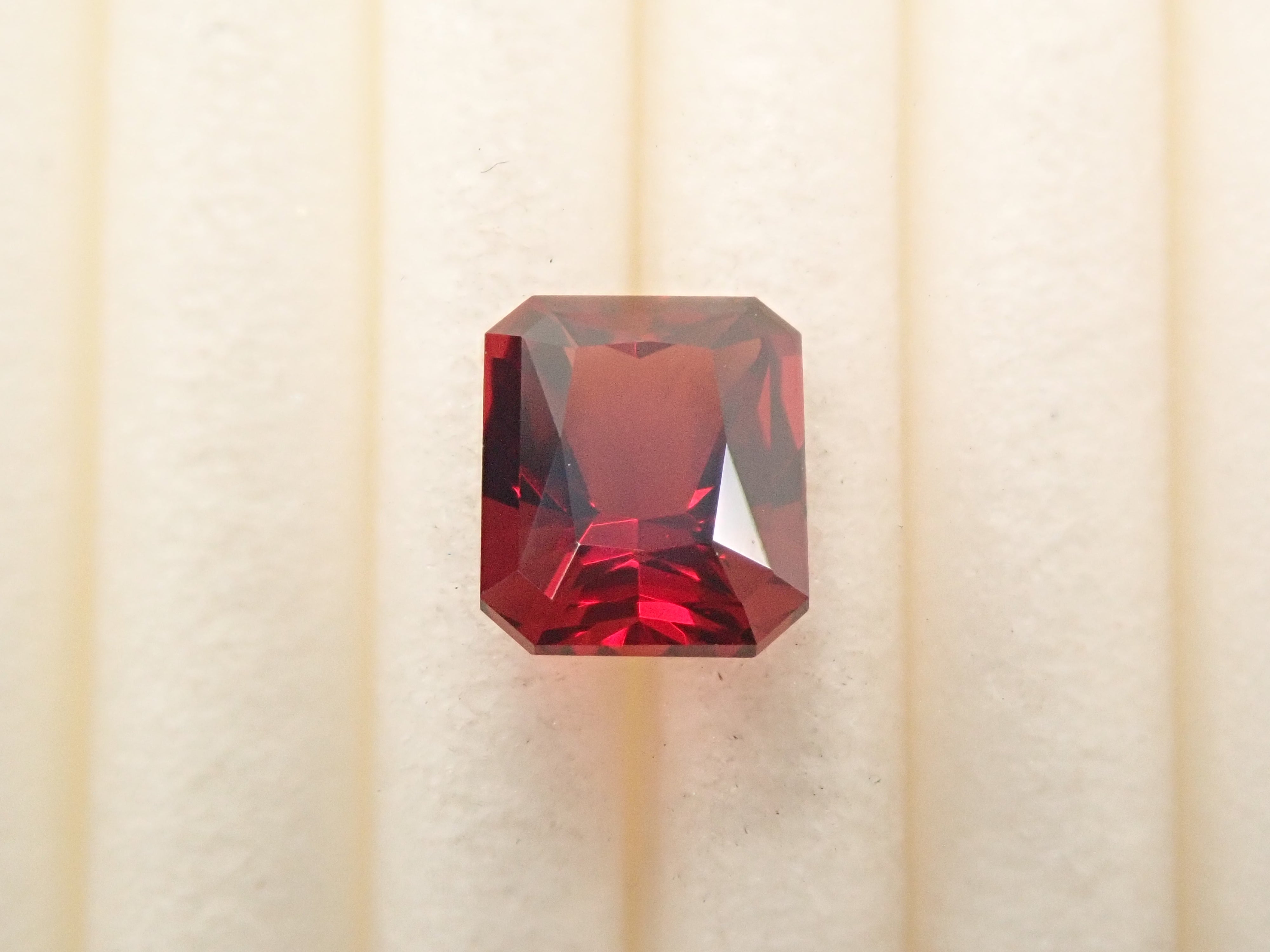 [12561391] Tanzanian Almandine Garnet 1.164ct Loose Stone