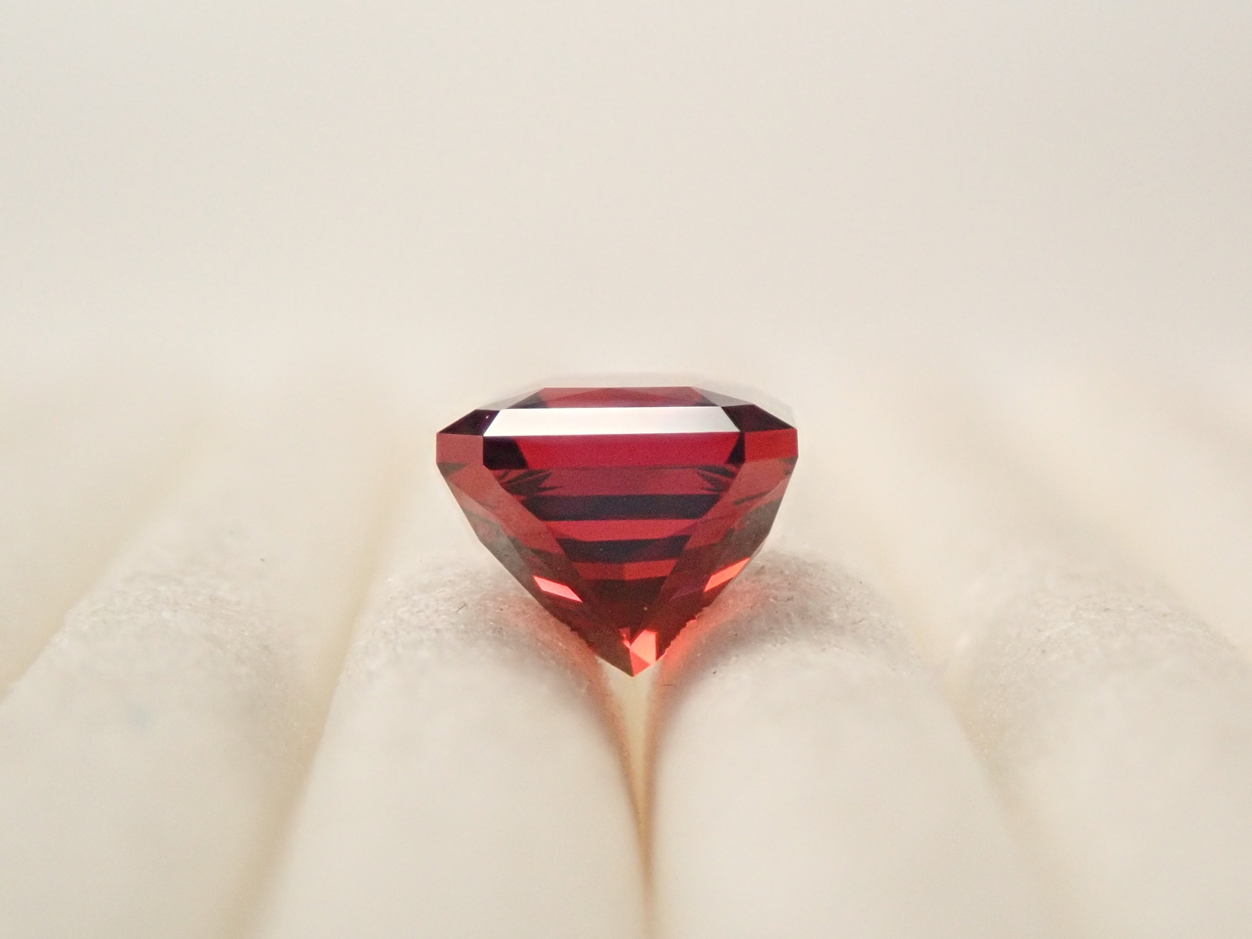 [12561391] Tanzanian Almandine Garnet 1.164ct Loose Stone