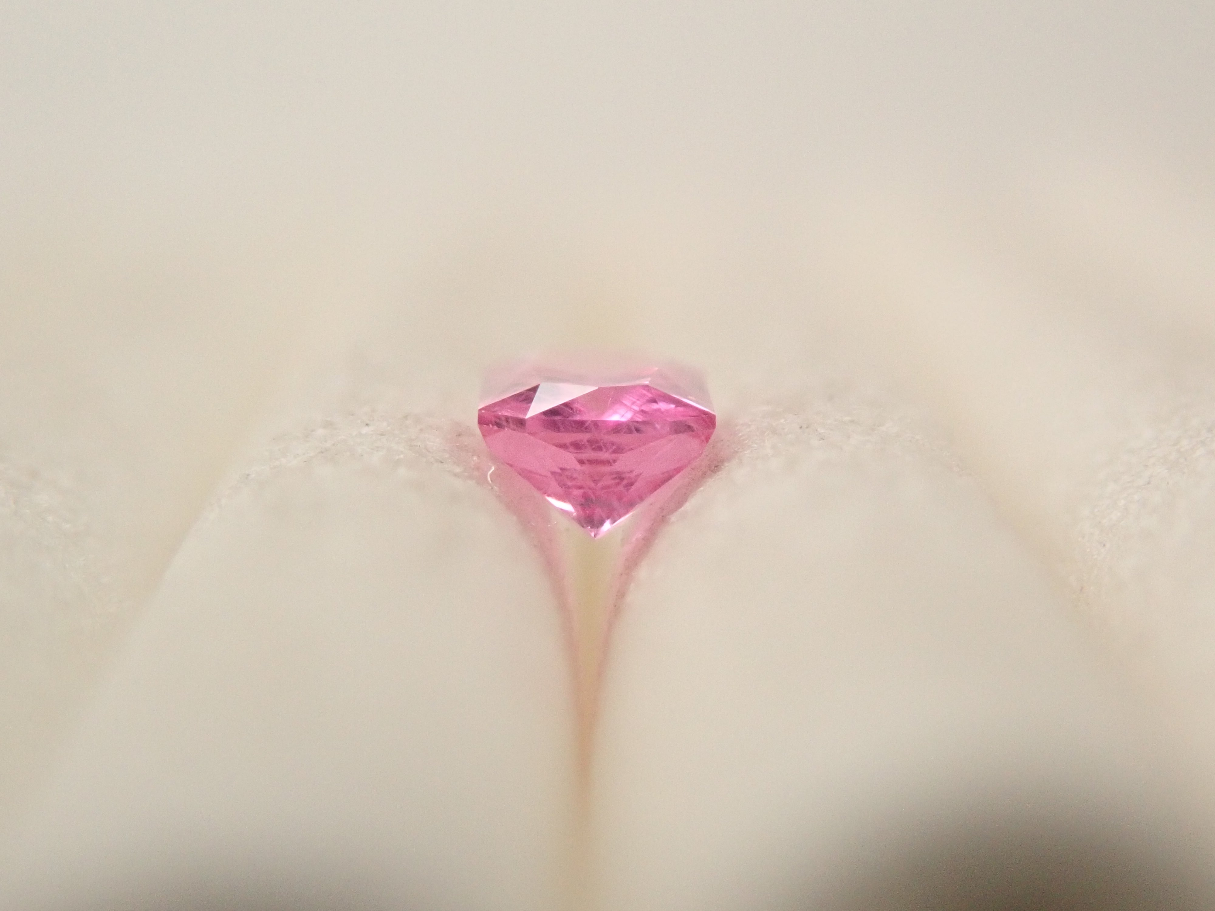 【12/2 22時販売】グリーンランド産サファイア 0.133ctルース　証明書付