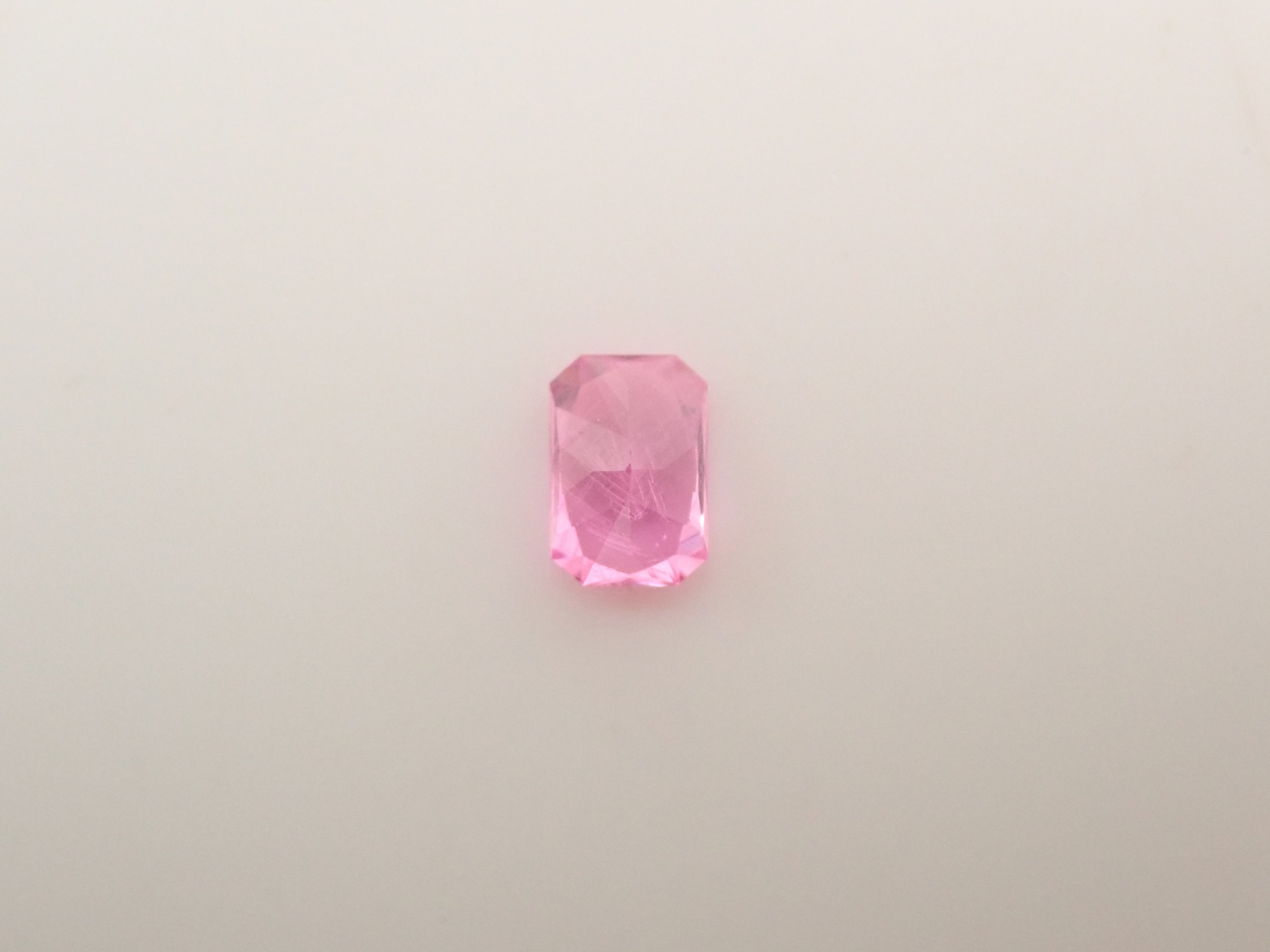 【12/2 22時販売】グリーンランド産サファイア 0.133ctルース　証明書付