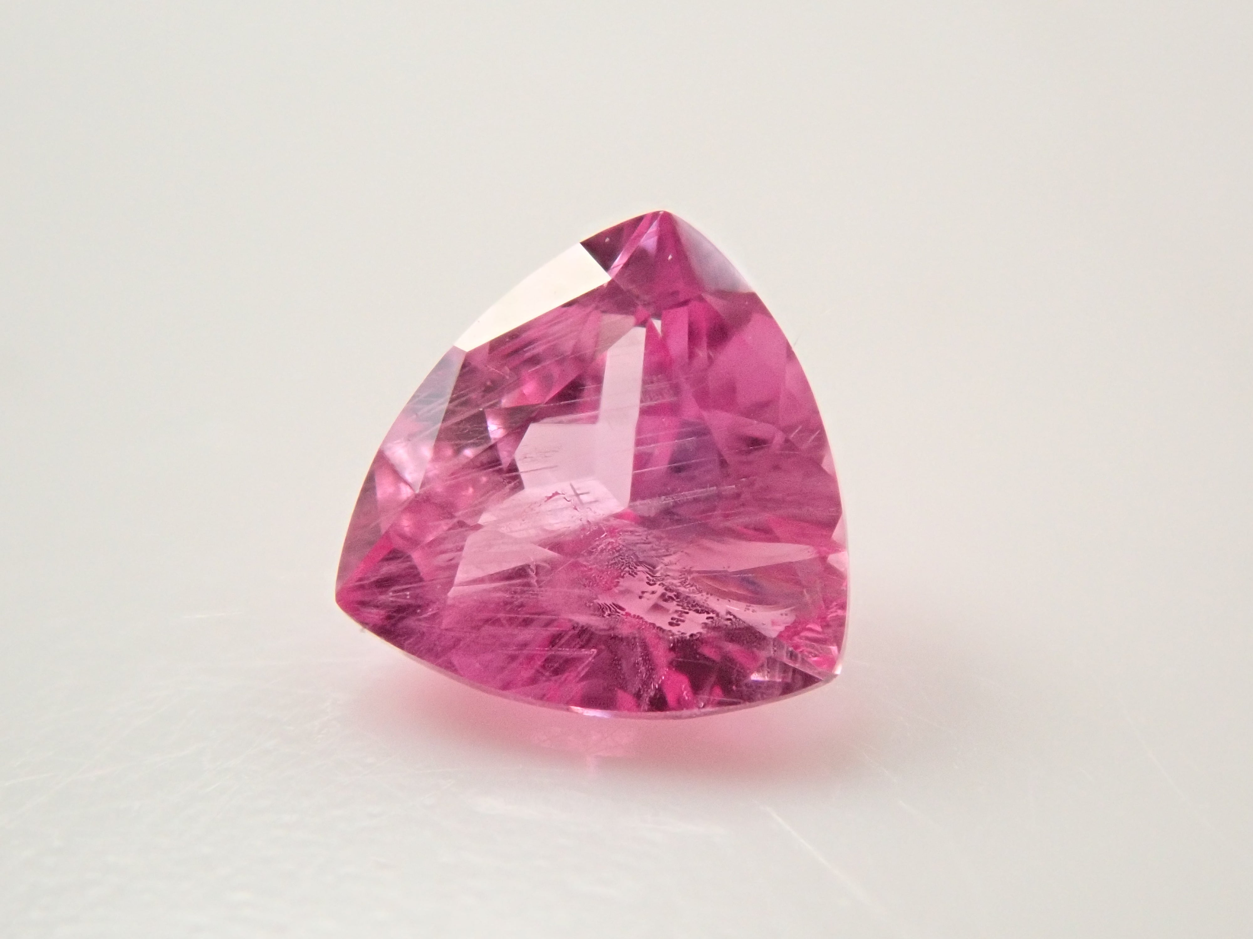 12561395掲載】グリーンランド産サファイア 0.271ctルース