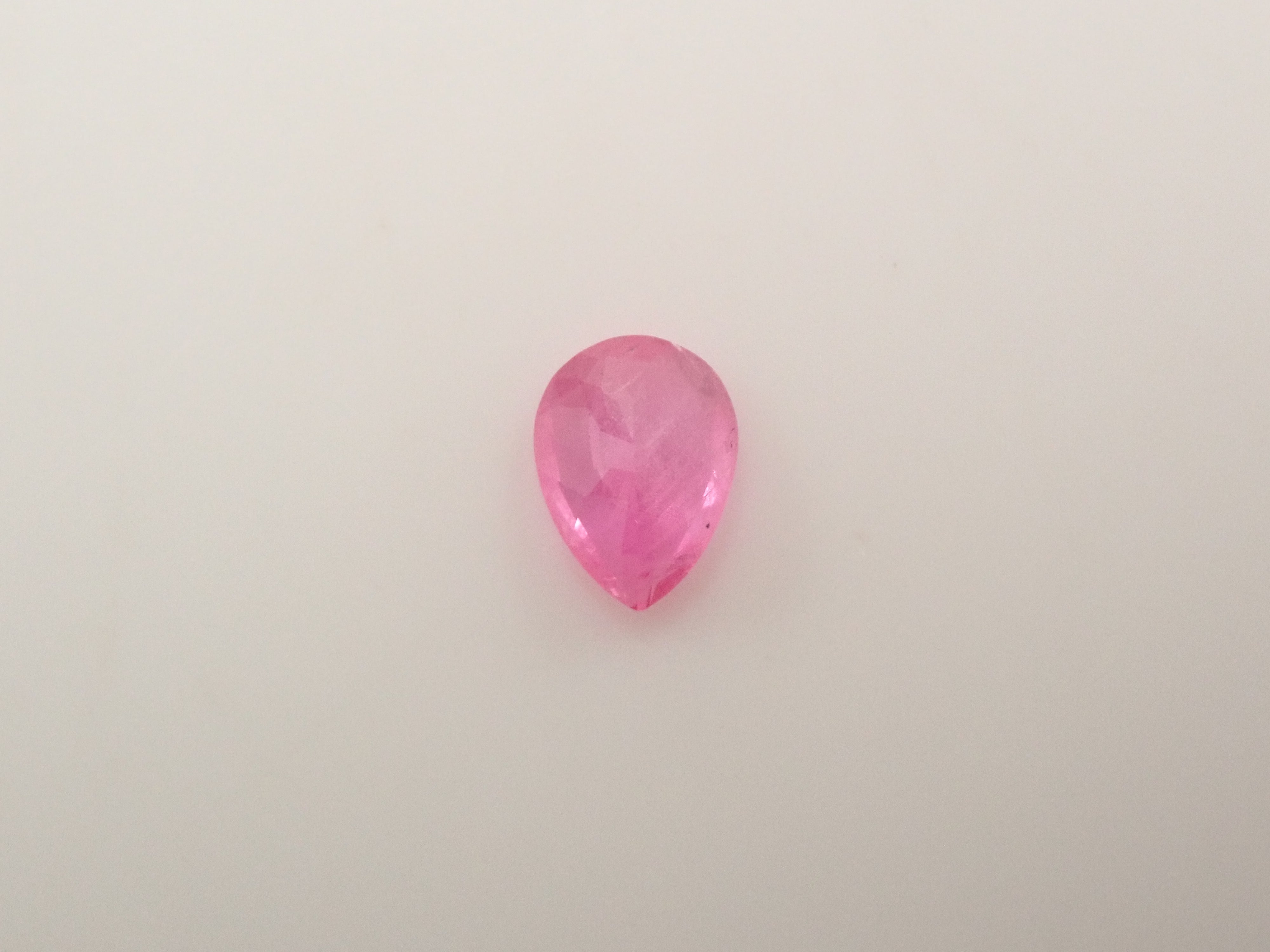 グリーンランド産ルビー 0.266ctルース