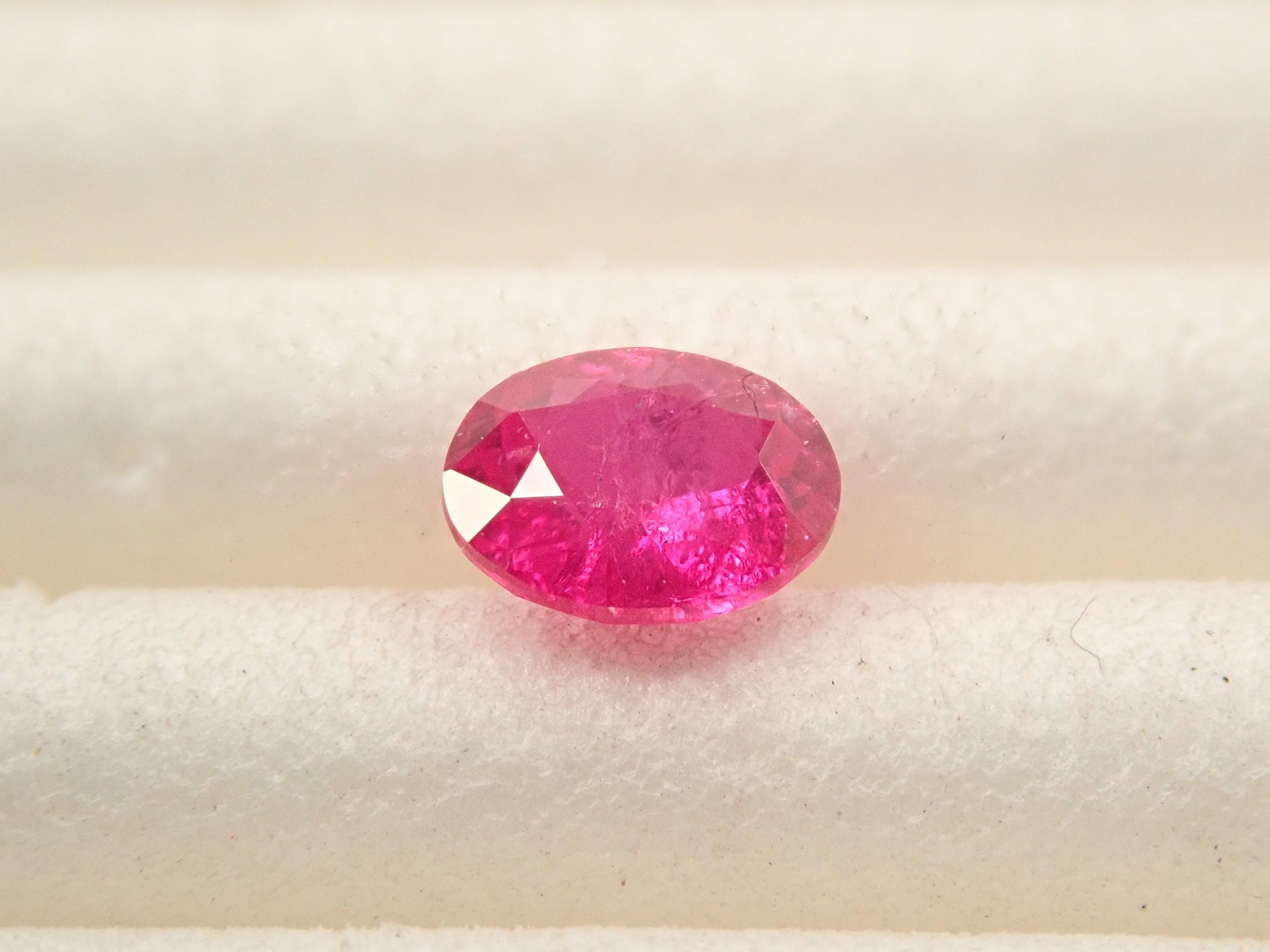 【11/29 22時販売】グリーンランド産ルビー 0.253ctルース 証明書