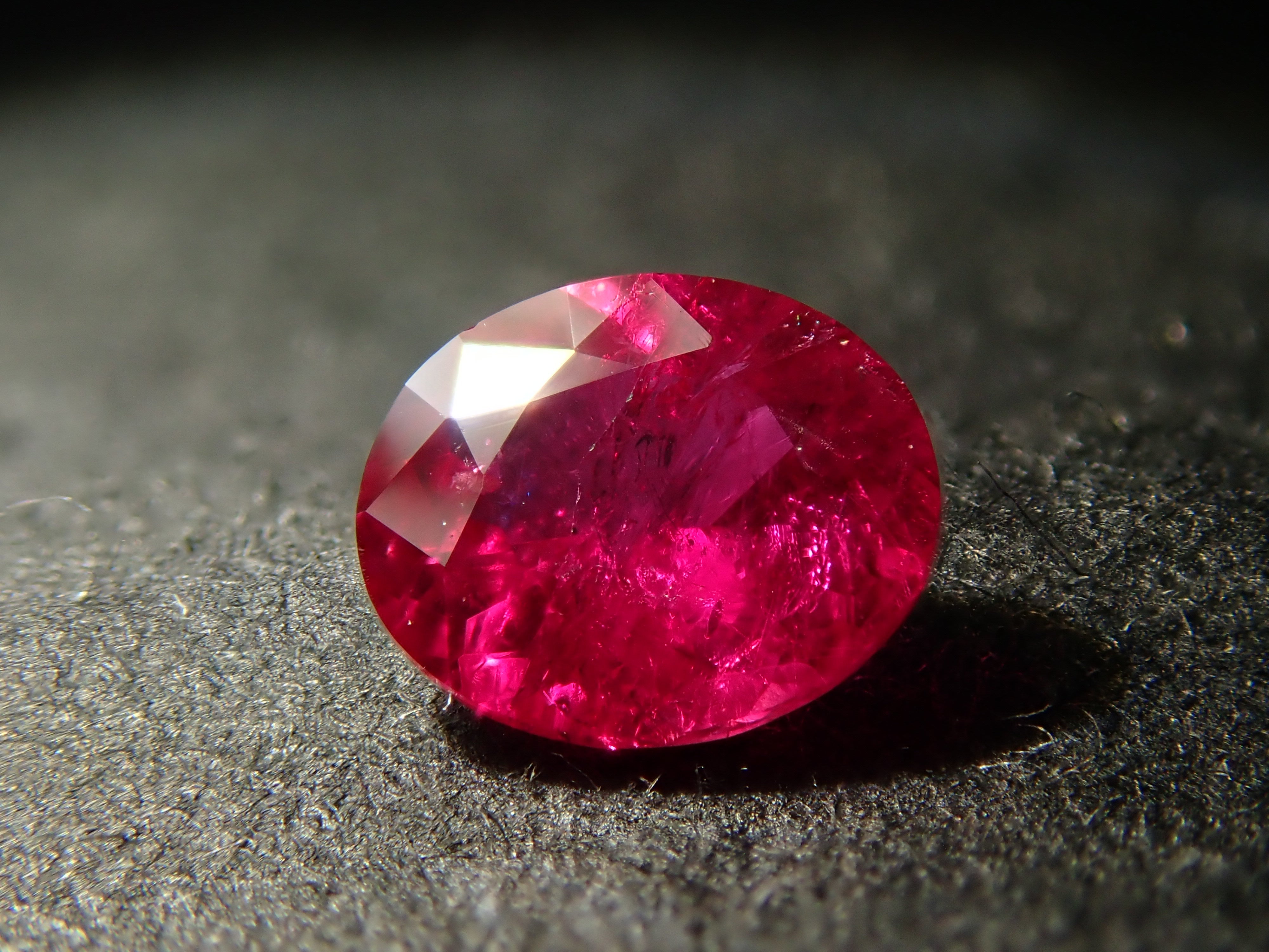 【11/29 22時販売】グリーンランド産ルビー 0.253ctルース 証明書