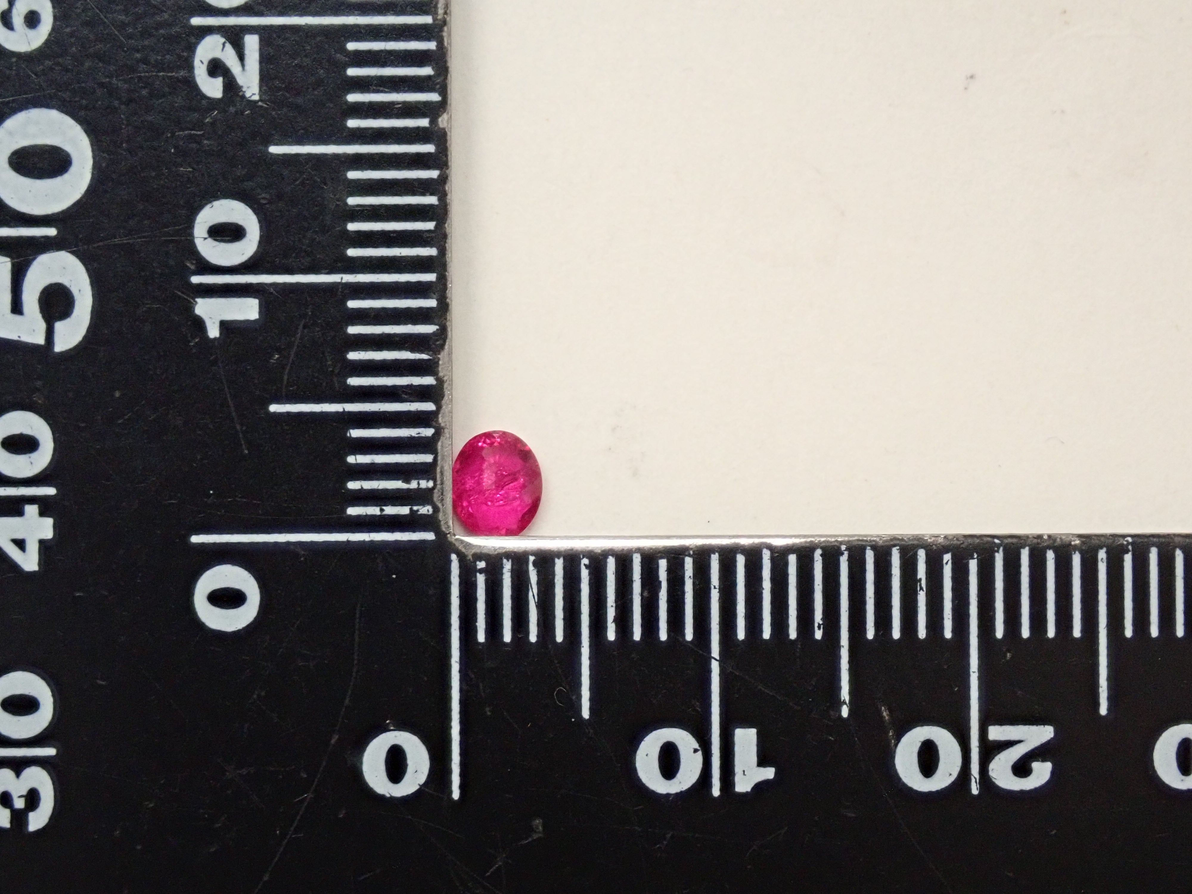 グリーンランド産ルビー 0.253ctルース