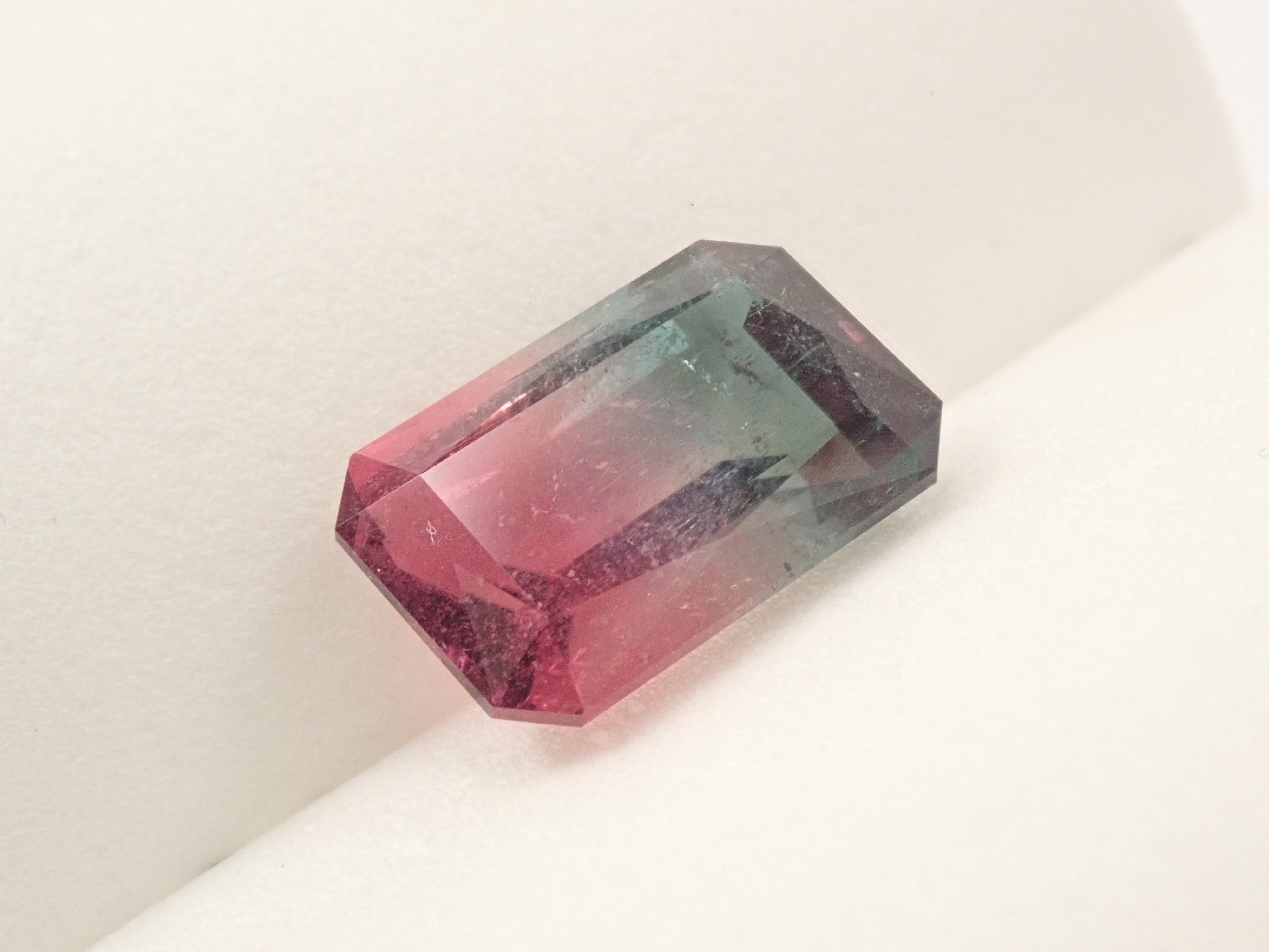 [12561379] Brazilian Bicolor Tourmaline 4.497ct Loose