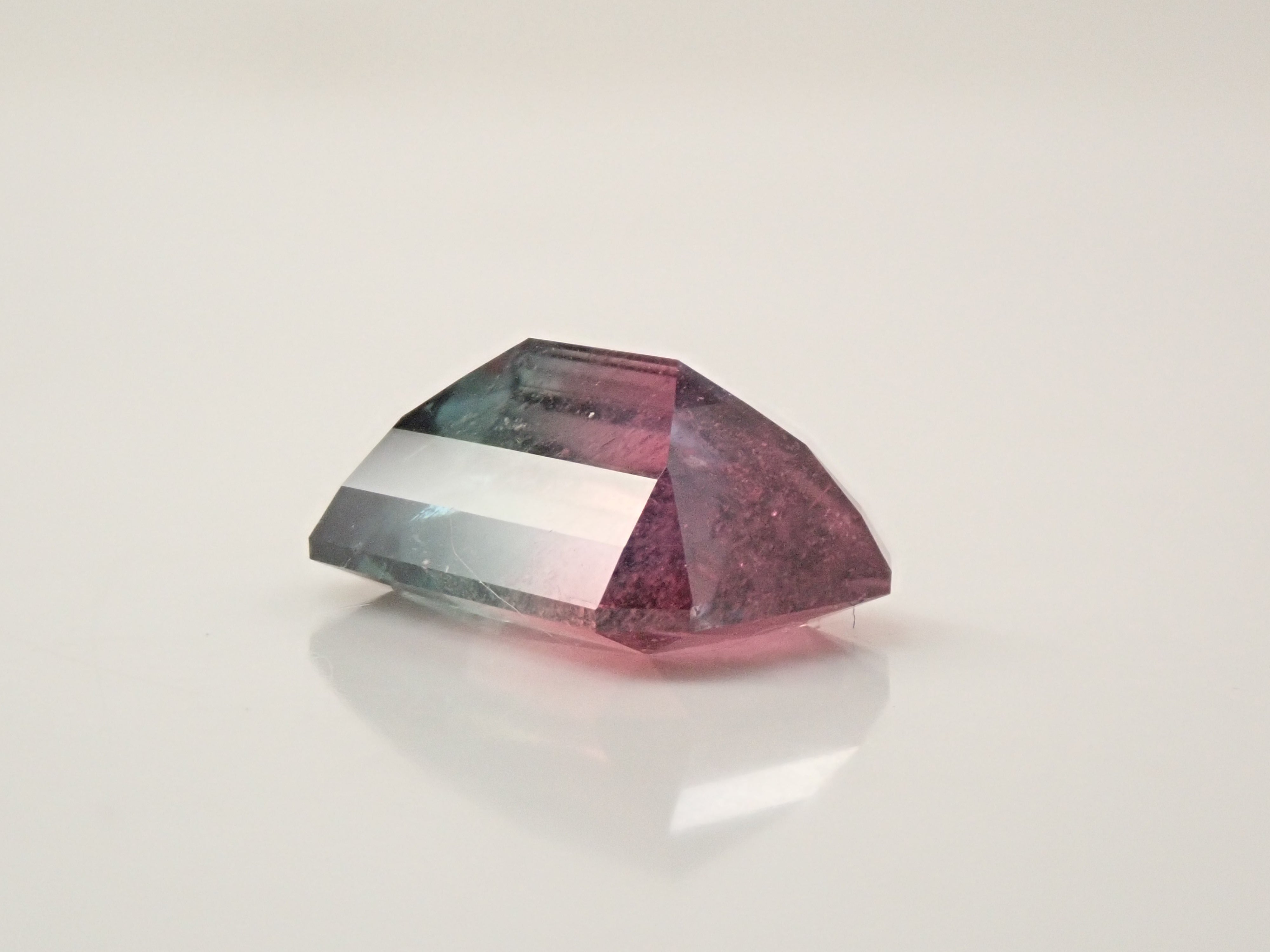 [12561379] Brazilian Bicolor Tourmaline 4.497ct Loose