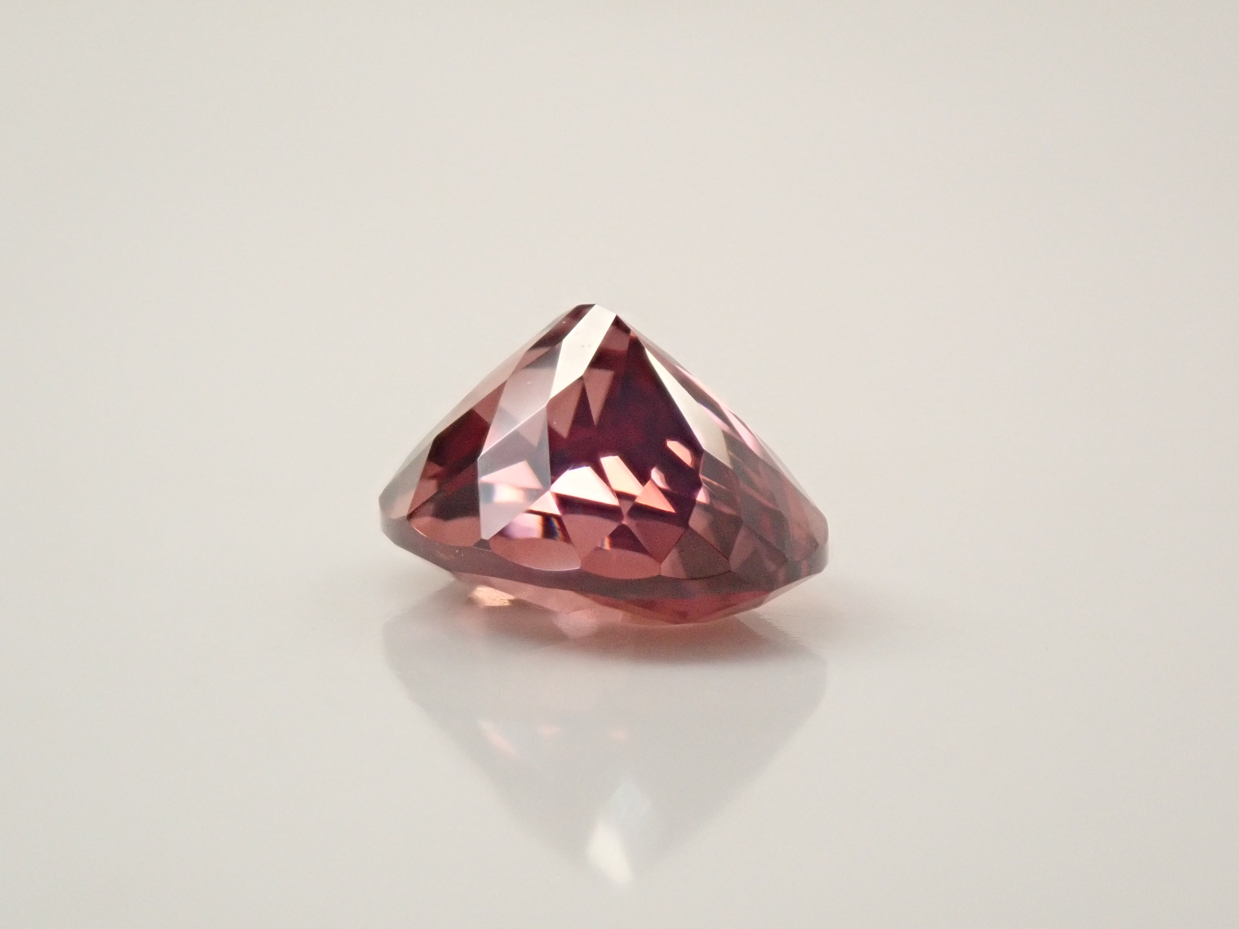 [12561378] Sri Lankan pink zircon 1.991ct loose stone