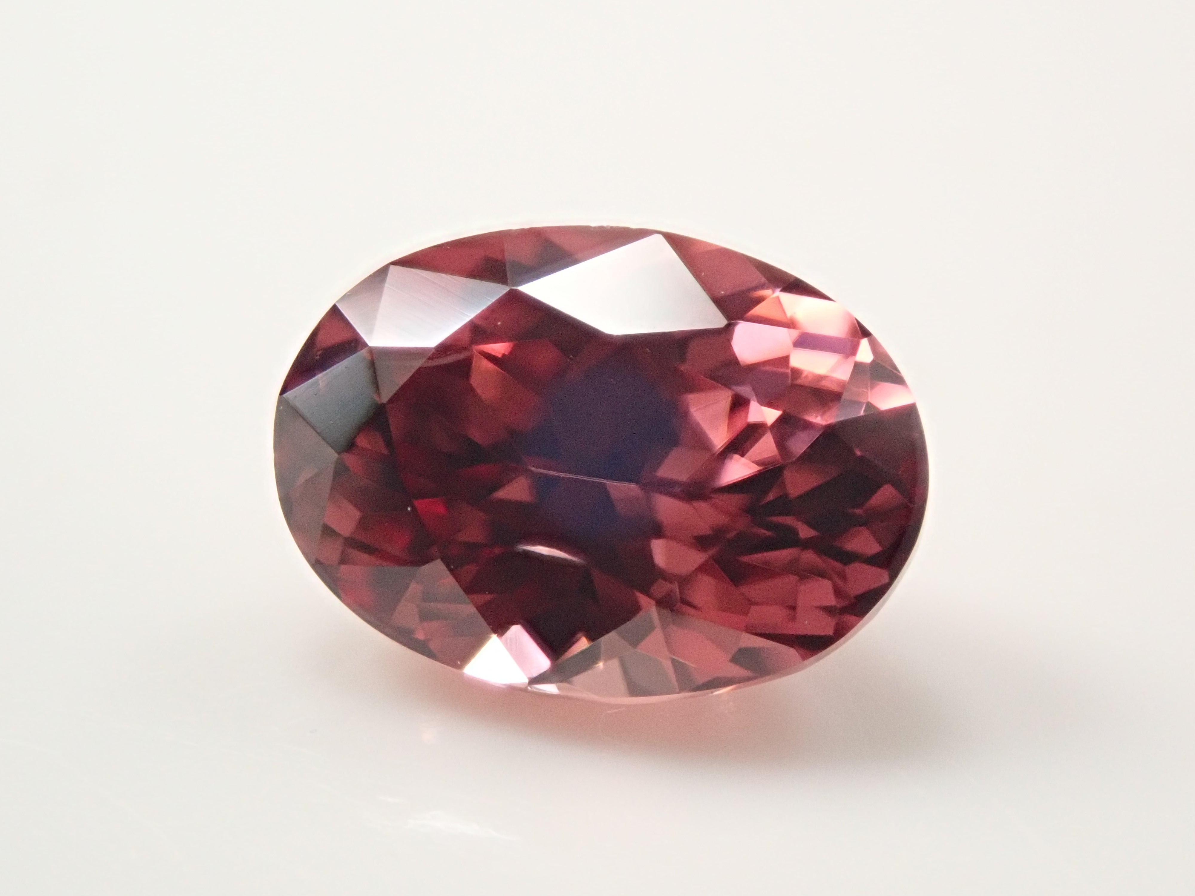 [12561378] Sri Lankan pink zircon 1.991ct loose stone