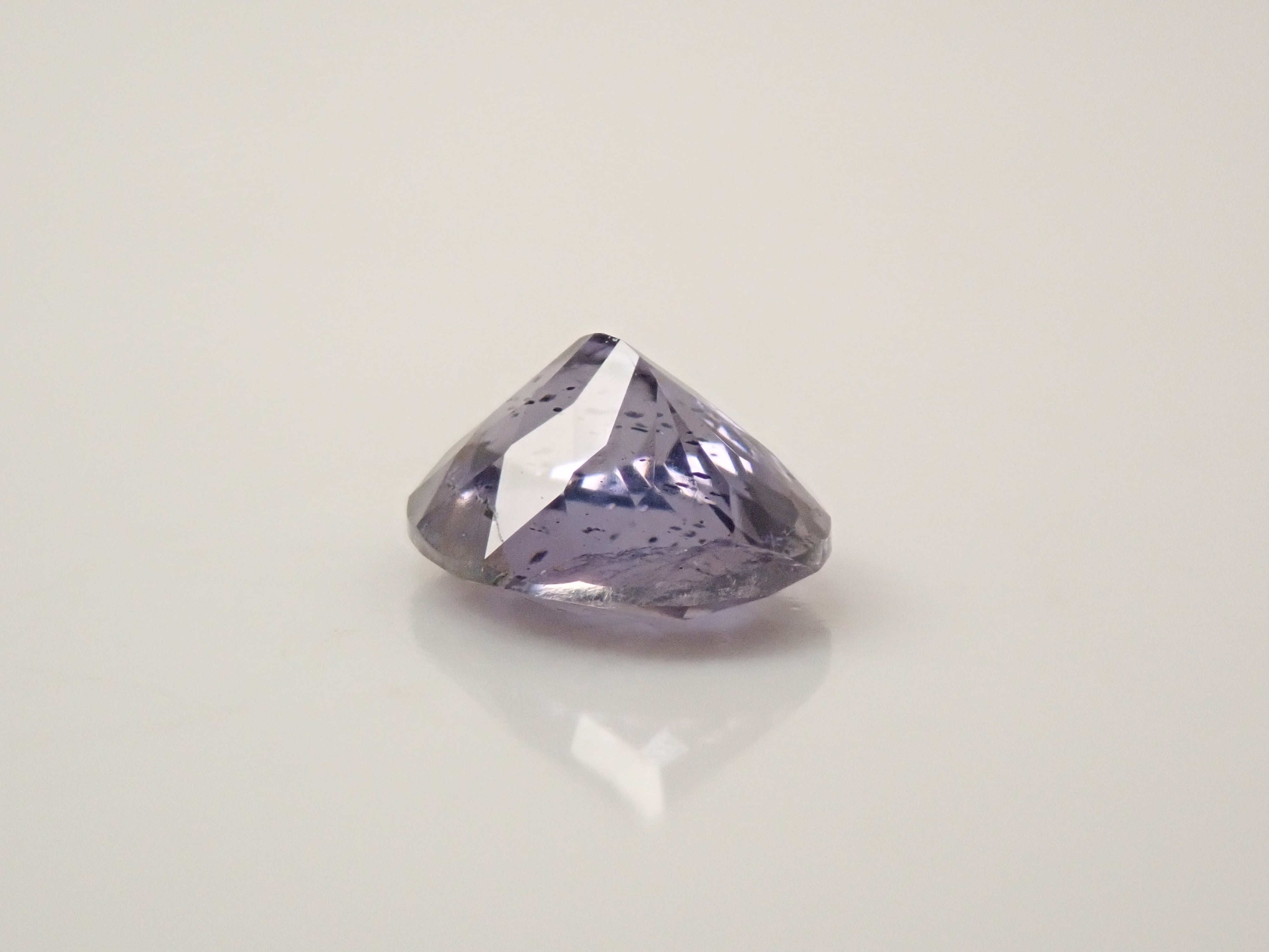 【11/27 22時販売】インド産アイオライトサンストーン 0.540ctルース