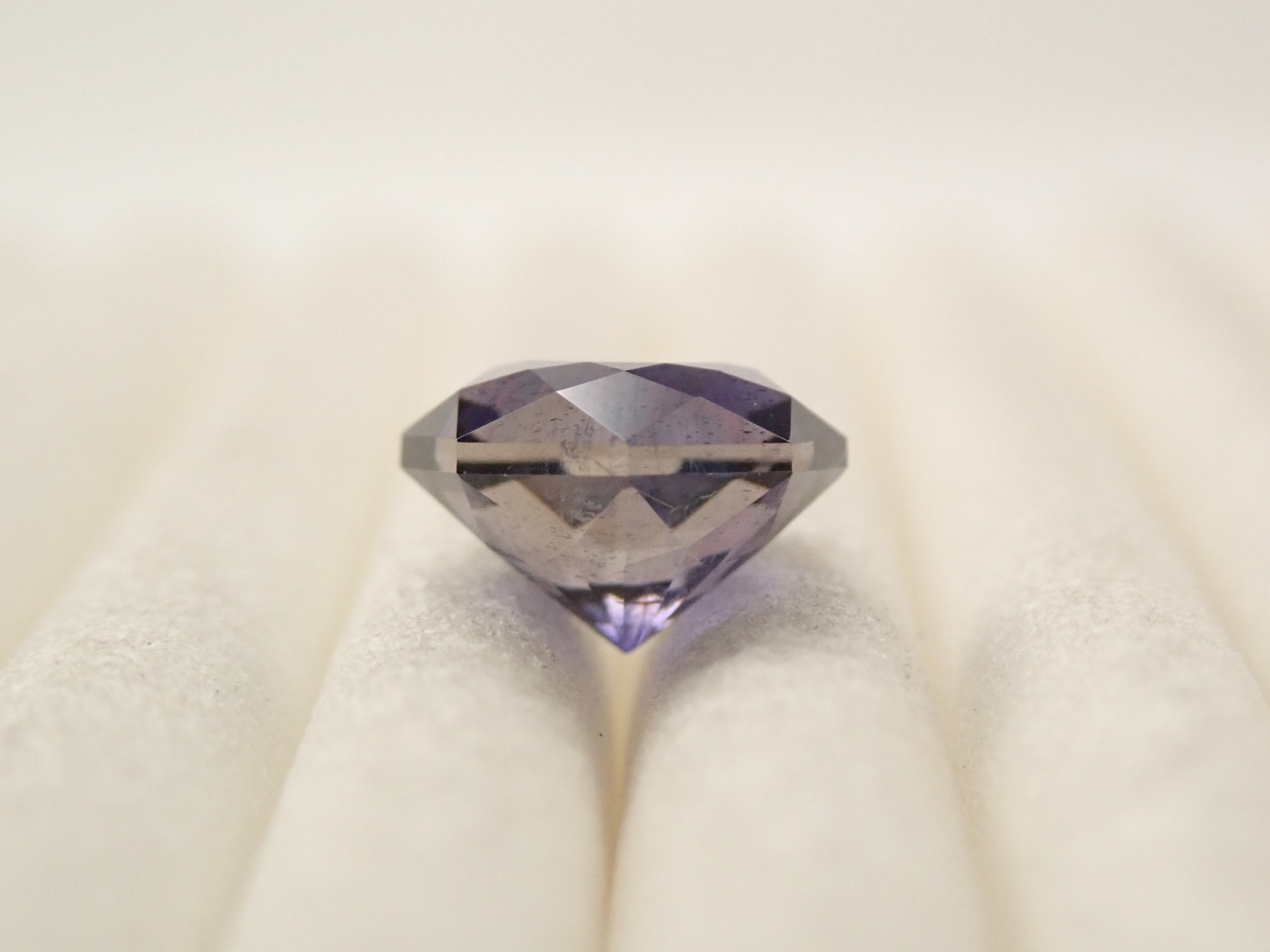 [12561376] 0.745ct loose Indian iolite sunstone