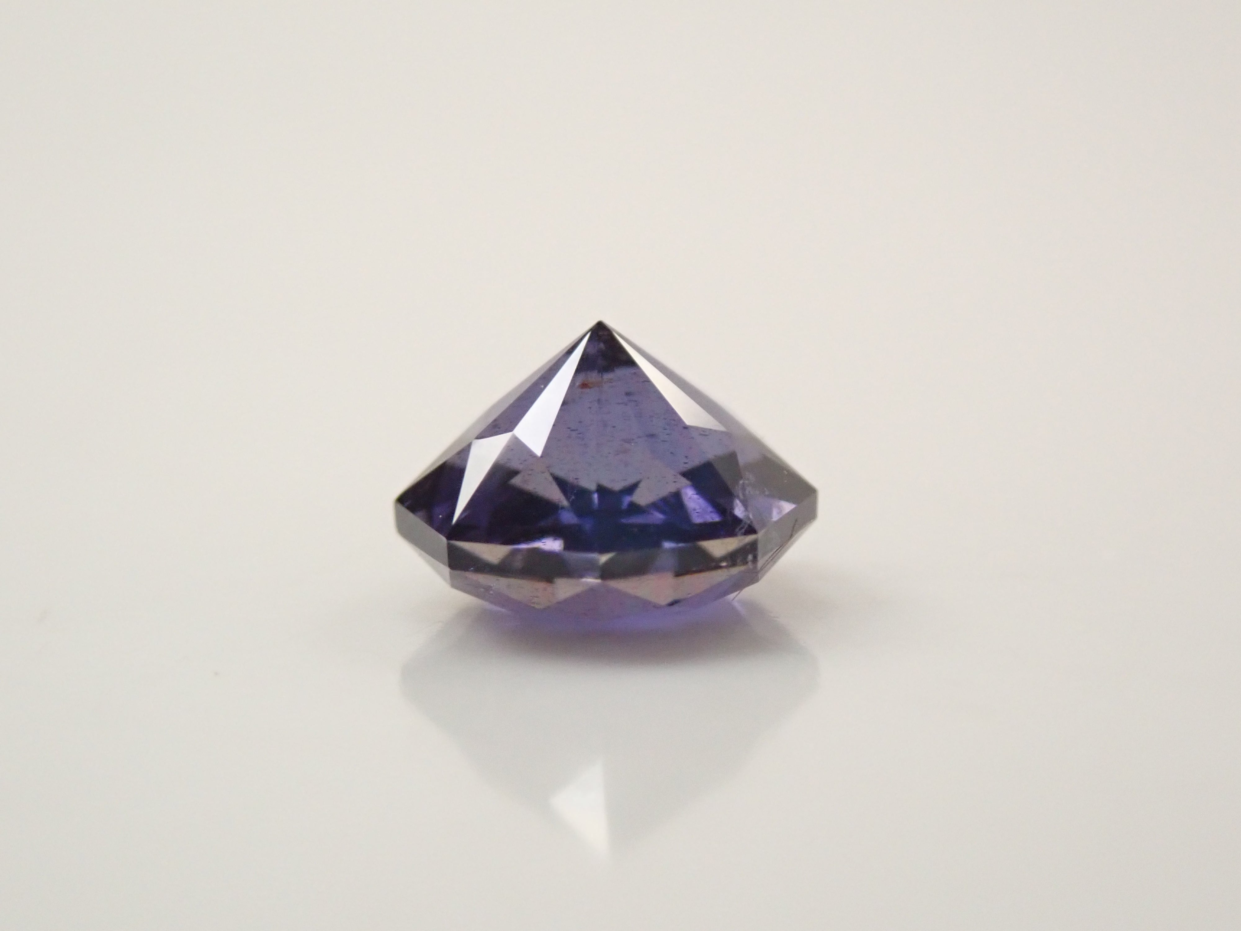 [12561376] 0.745ct loose Indian iolite sunstone