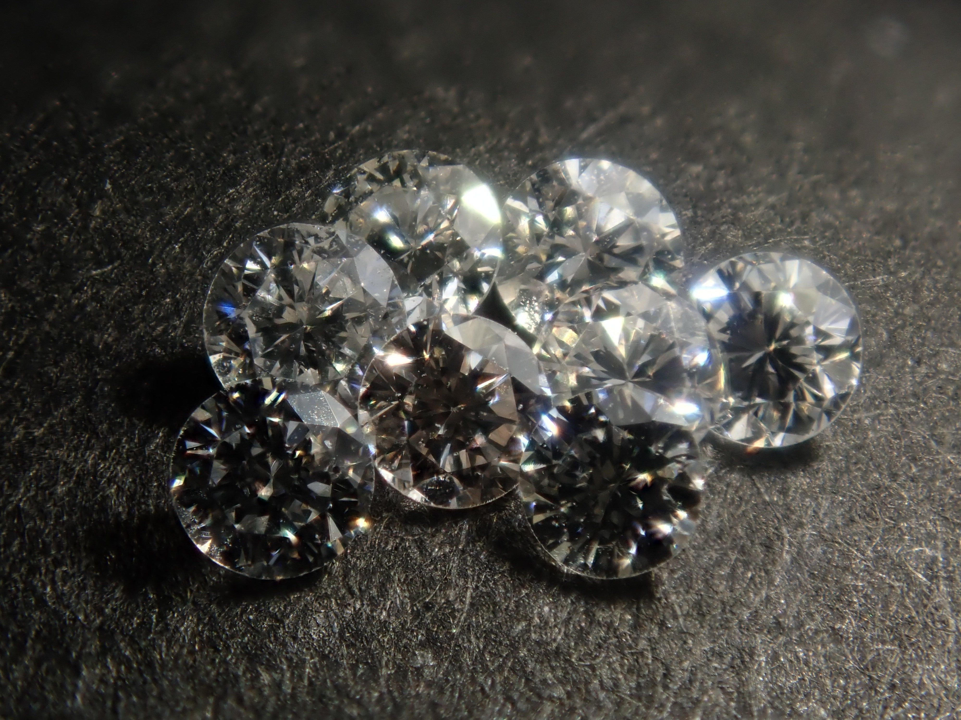 【11/29 22時販売】《限定10石》3.2mm/F/VVS-1/EXCELLENT(H&C)含むダイヤモンドガチャ《複数購入割引有》