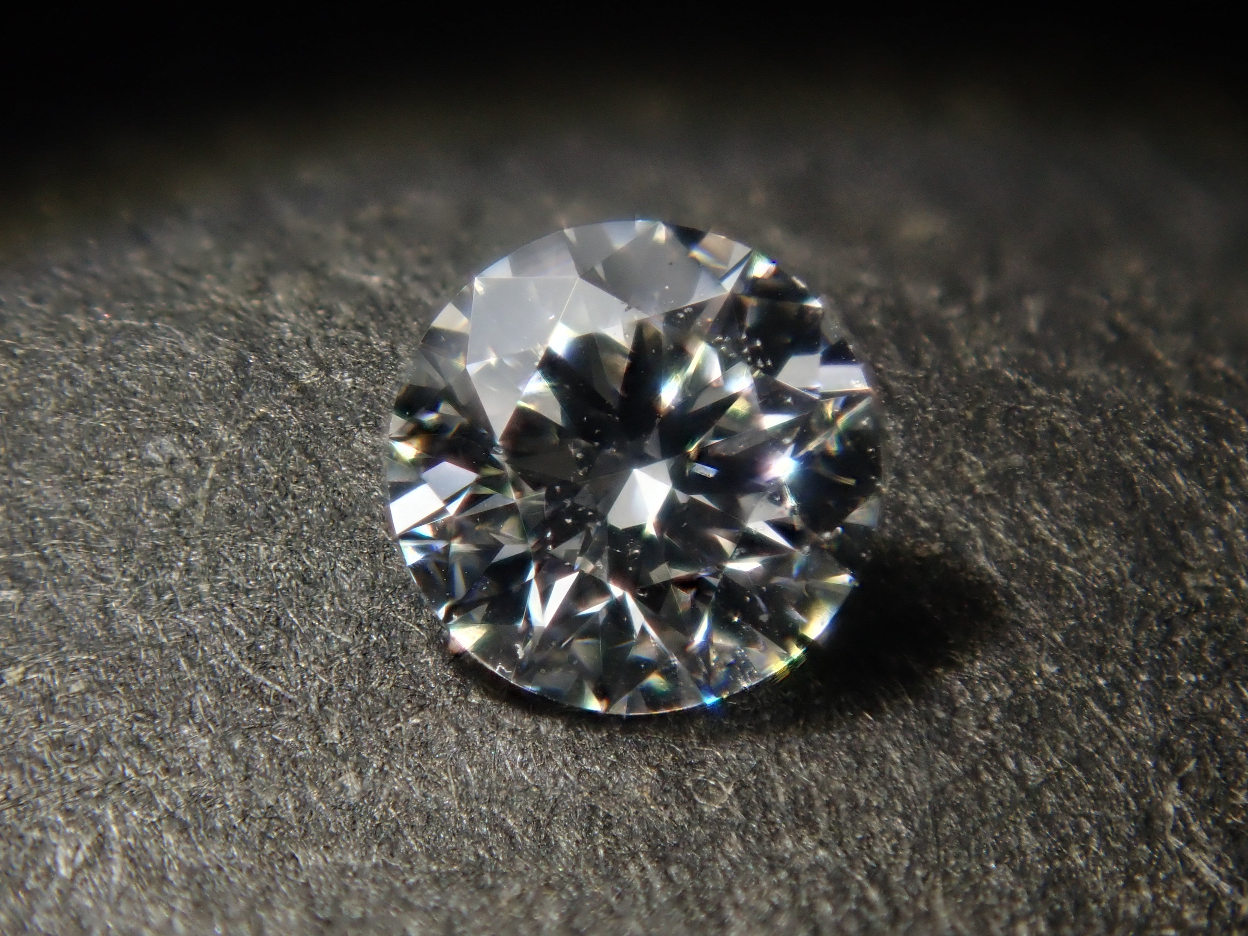 【11/29 22時販売】《限定10石》3.2mm/F/VVS-1/EXCELLENT(H&C)含むダイヤモンドガチャ《複数購入割引有》