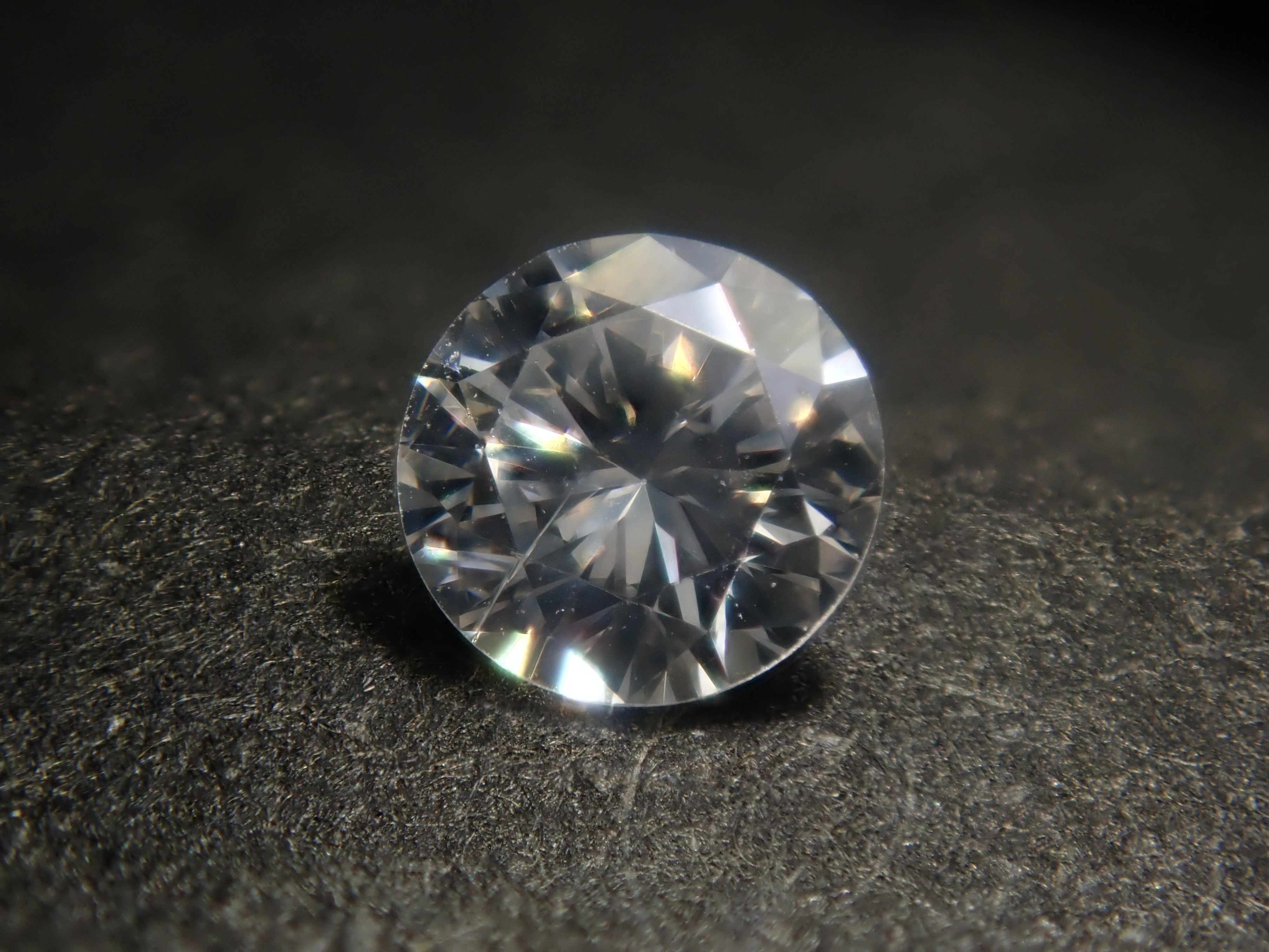 【11/29 22時販売】《限定10石》3.2mm/F/VVS-1/EXCELLENT(H&C)含むダイヤモンドガチャ《複数購入割引有》