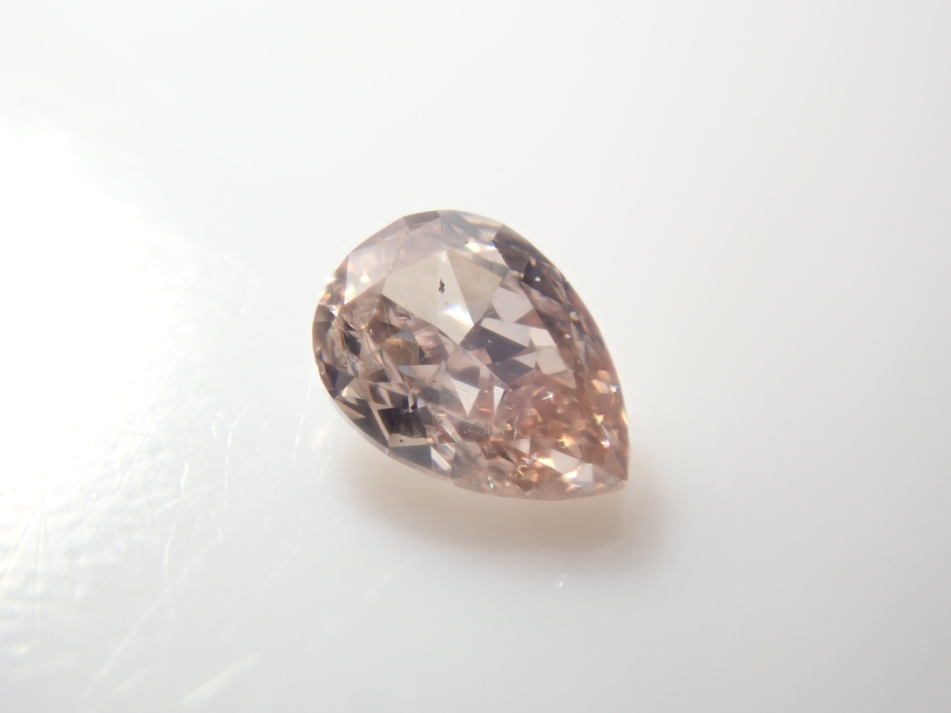 【11/29 22時販売】《限定20石》通常13万円のFANCY INTENSEのピンクダイヤモンド0.086ctを含むダイヤガチャ💎VSクラス相当のアイスブルーダイヤモンドな《複数購入割引有》