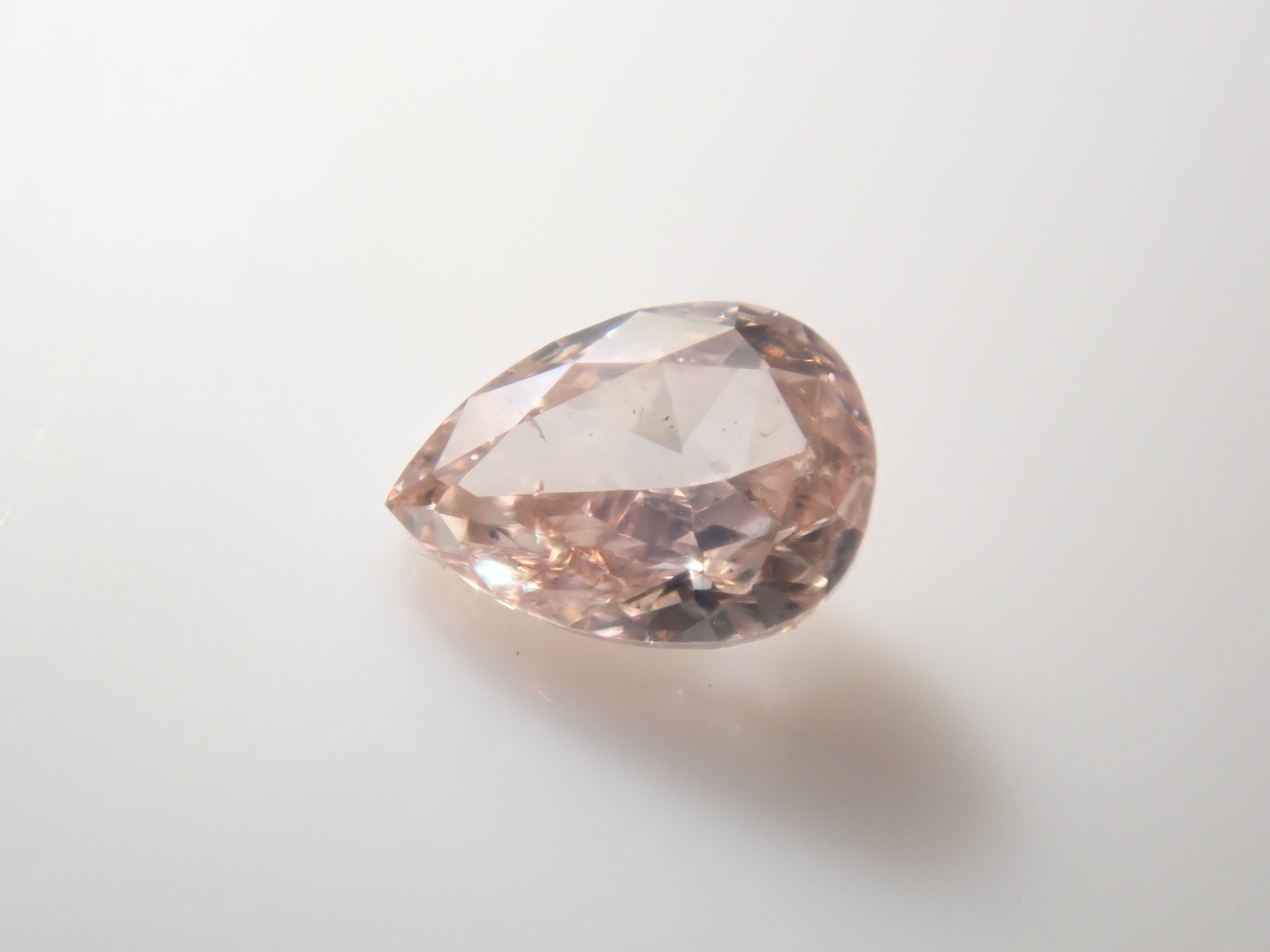 【11/29 22時販売】《限定20石》通常13万円のFANCY INTENSEのピンクダイヤモンド0.086ctを含むダイヤガチャ💎VSクラス相当のアイスブルーダイヤモンドな《複数購入割引有》