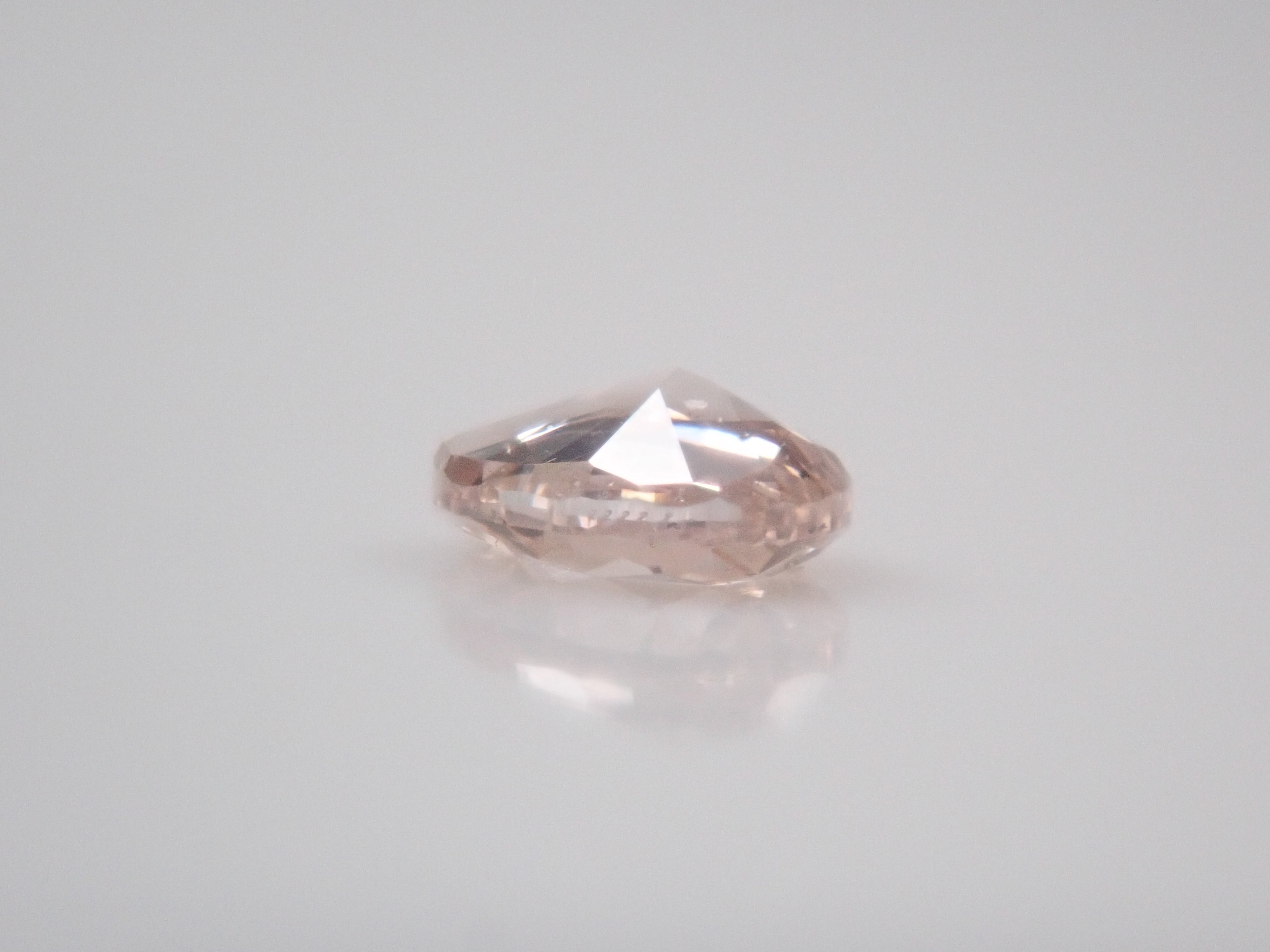 【11/29 22時販売】《限定20石》通常13万円のFANCY INTENSEのピンクダイヤモンド0.086ctを含むダイヤガチャ💎VSクラス相当のアイスブルーダイヤモンドな《複数購入割引有》