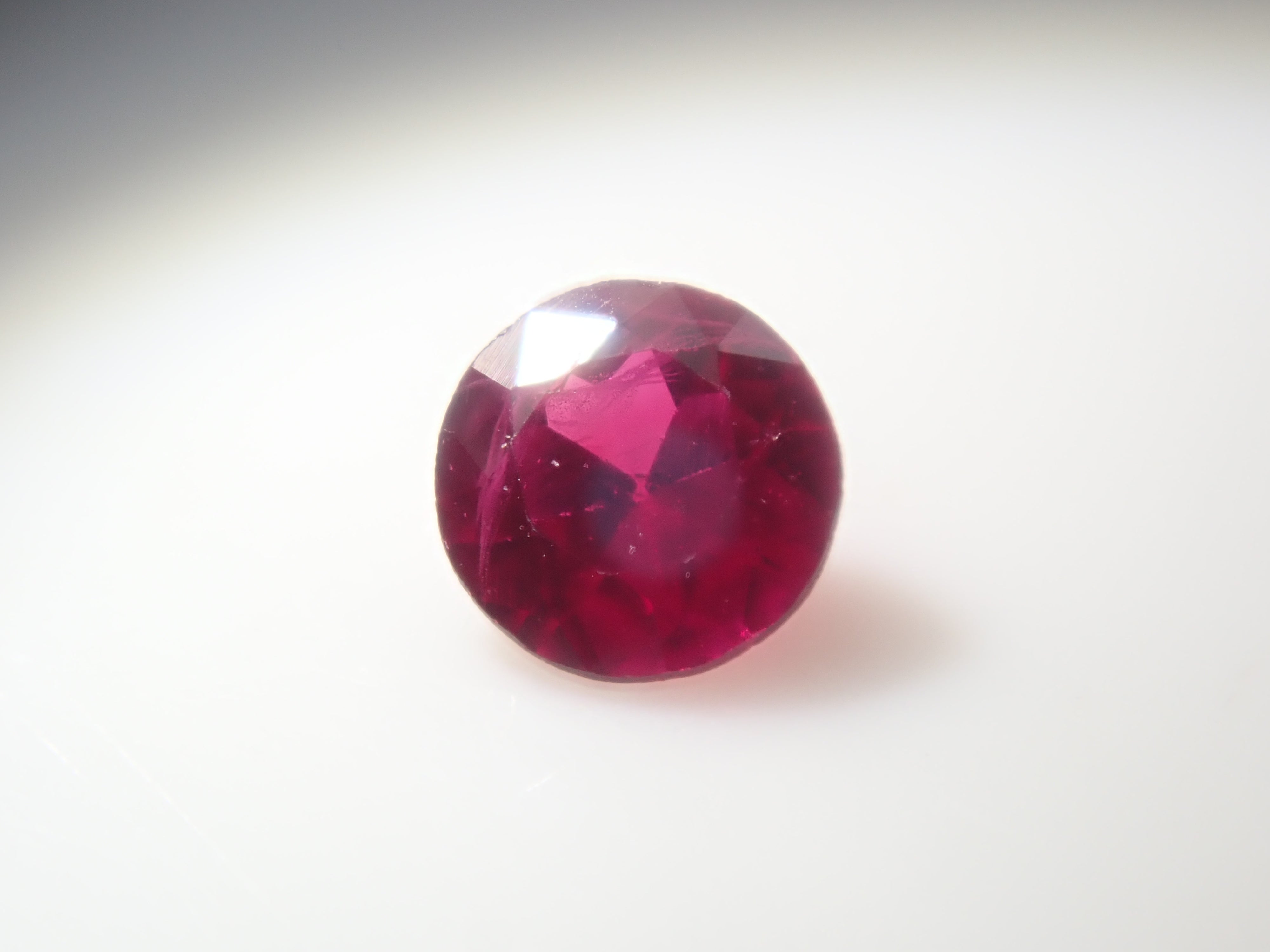 【12/5 22時販売】《限定20石》ピジョンブラッドルビーAGL加盟の鑑別書付6石含む赤色宝石ガチャ《複数購入割引有》