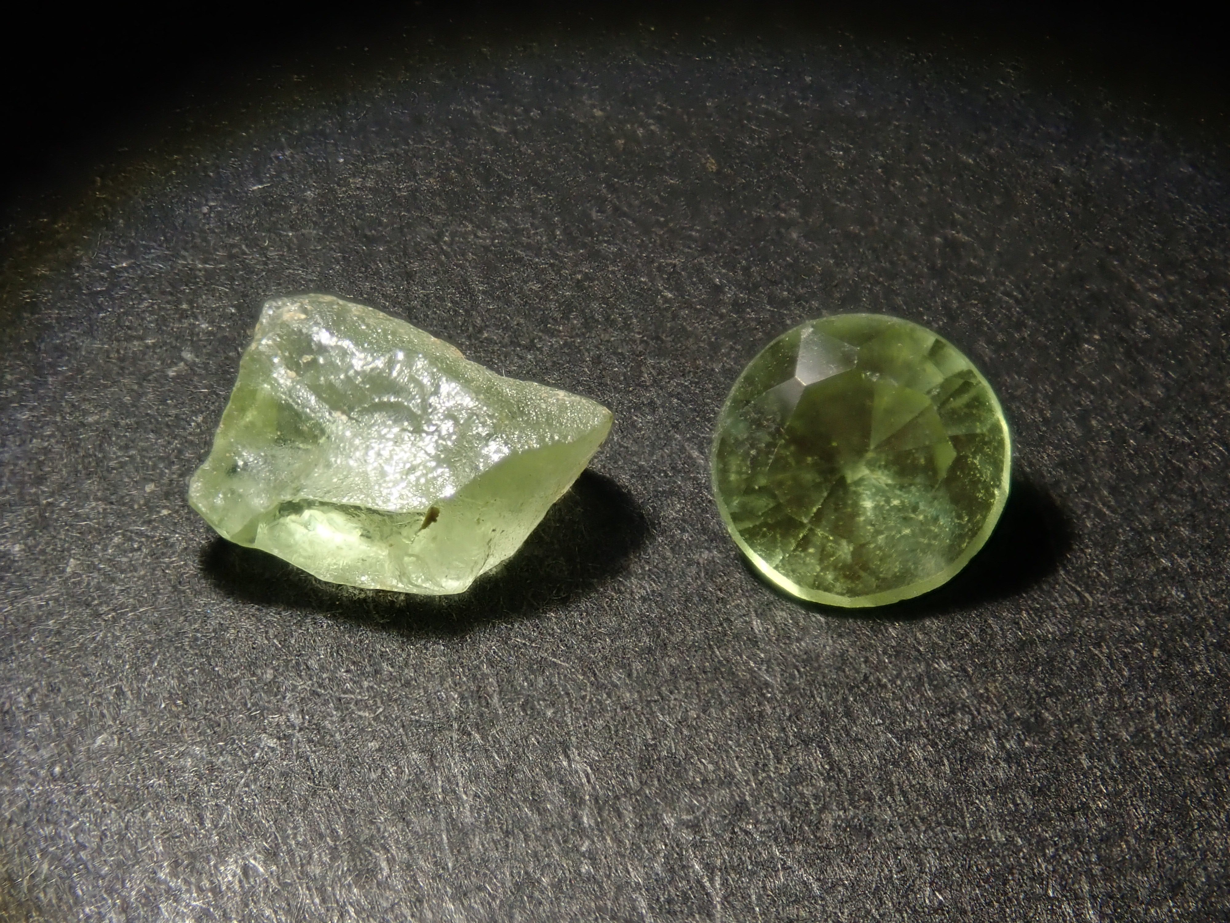 【12/6 22時販売】《数量限定》何が届くかお楽しみ！原石＆ルース2石セットガチャ〈レアストーンあり〉《複数購入割引有》　