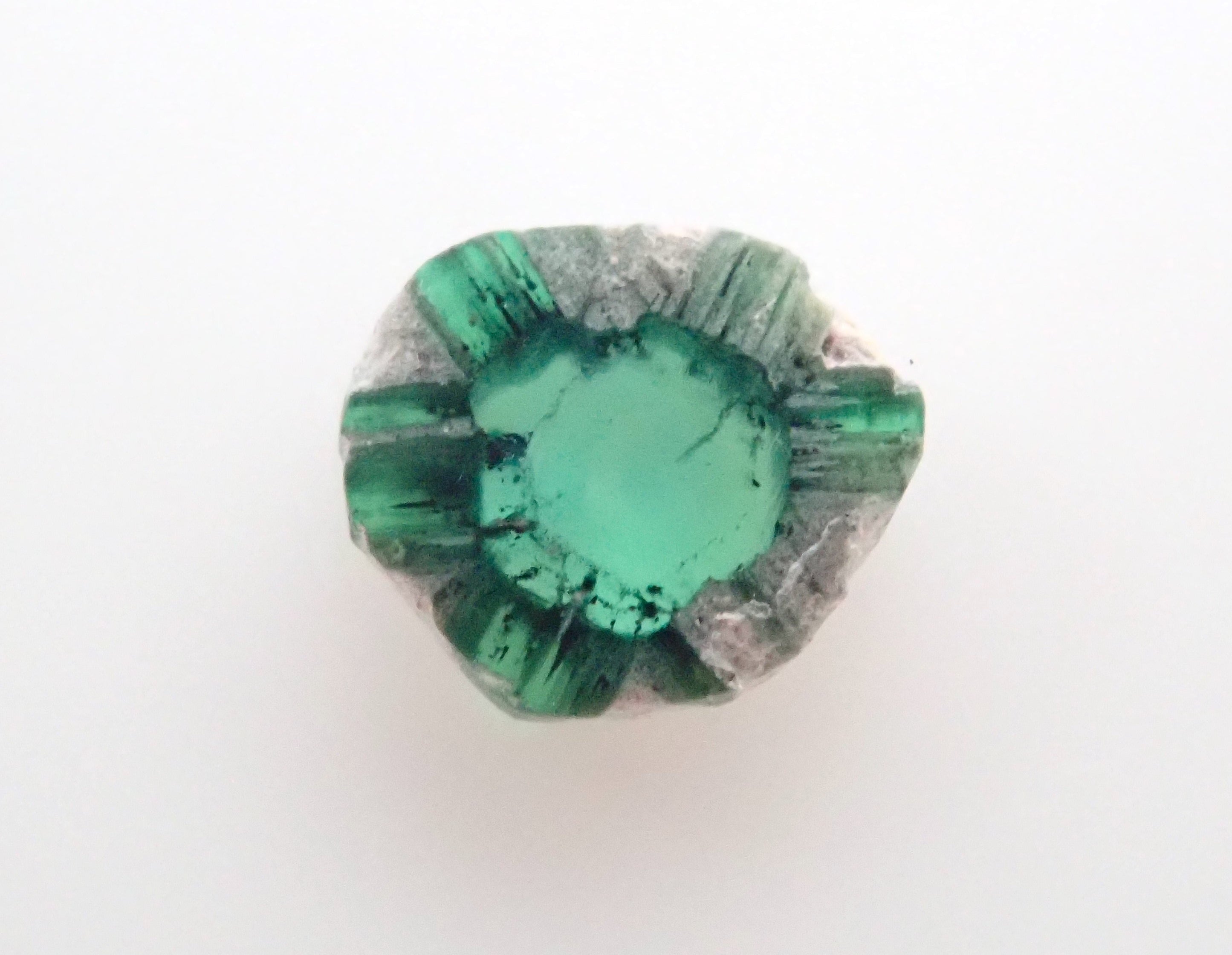 【2/23 22時販売】コロンビア産トラピッチェエメラルド（逆トラピッチェ）3.2mm/ 0.091ct原石