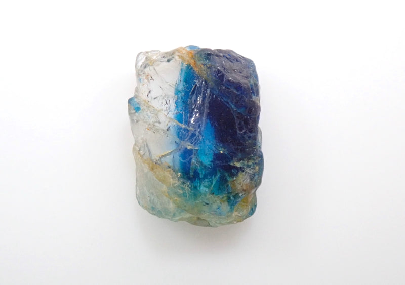 Bicolor Euclase 0.950ct rough stone from Zimbabwe