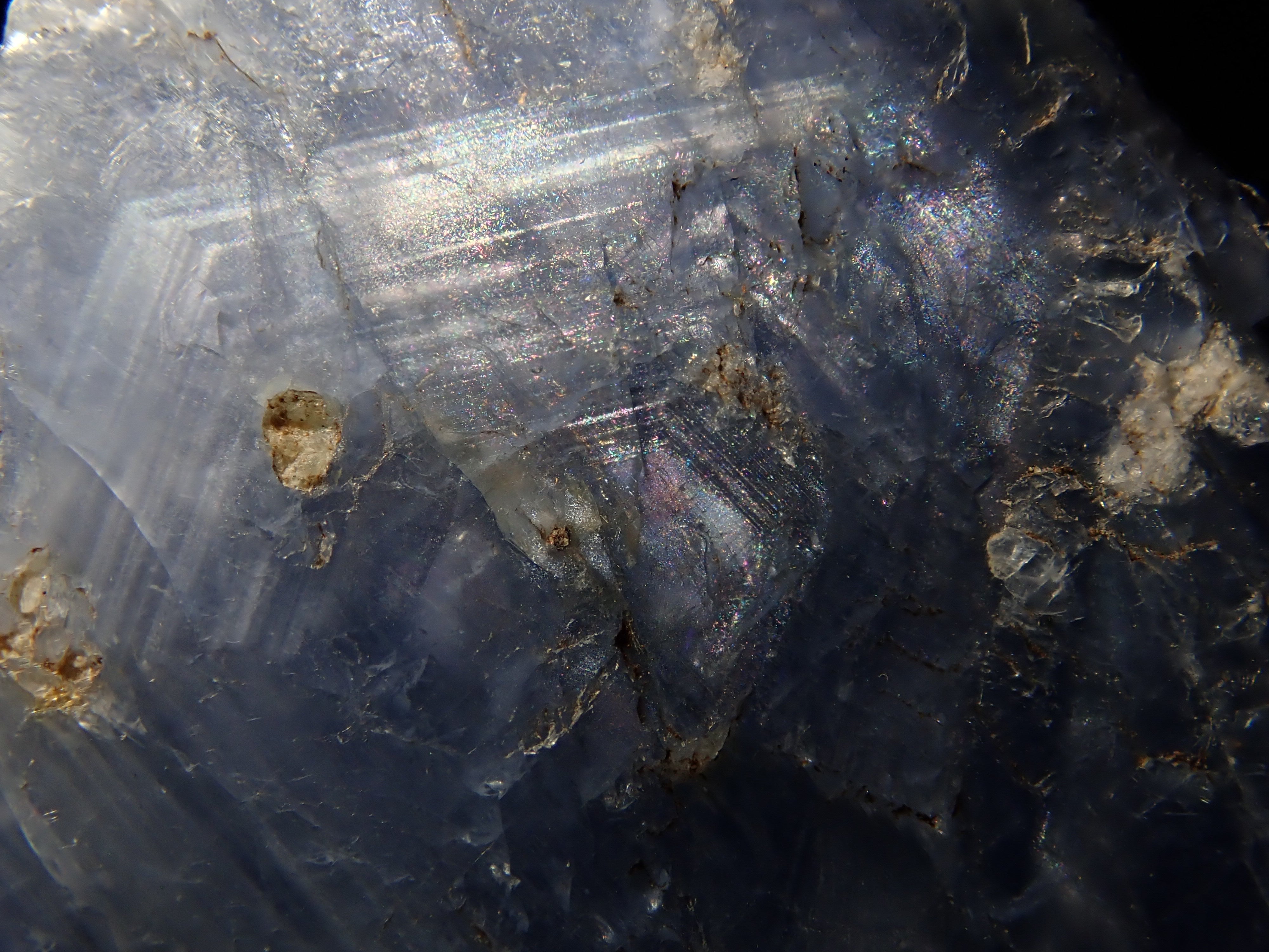 [12/6 22:00] Sri Lankan Blue Sapphire 109.529ct Rough Stone