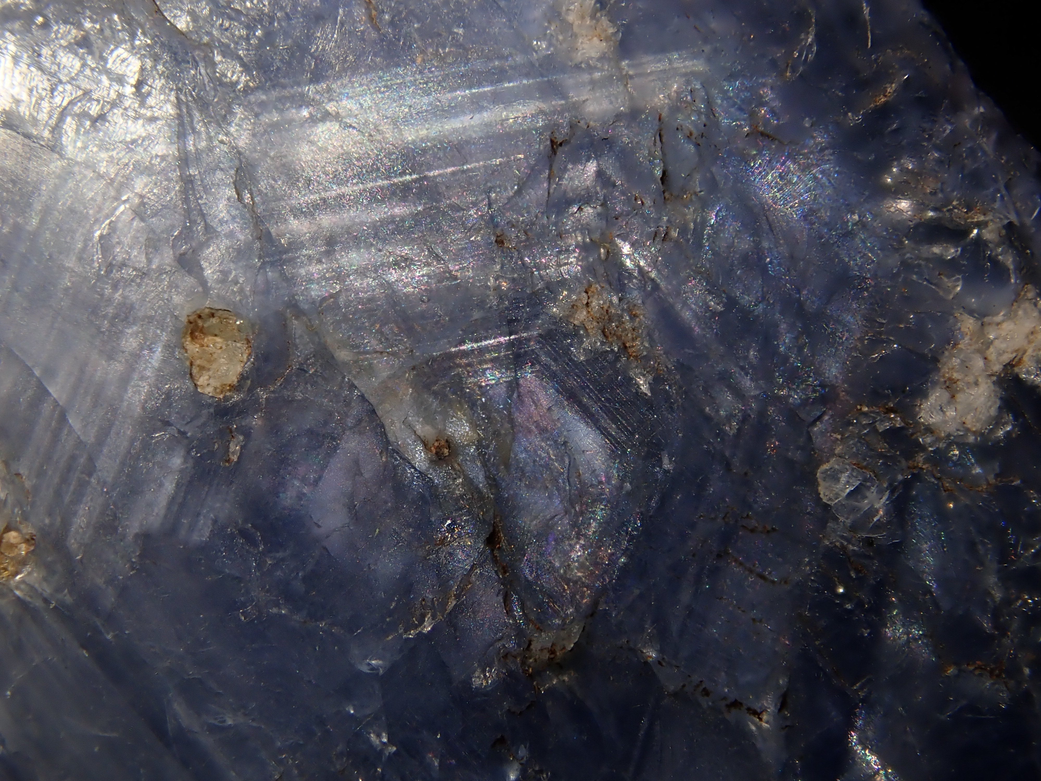 [12/6 22:00] Sri Lankan Blue Sapphire 109.529ct Rough Stone