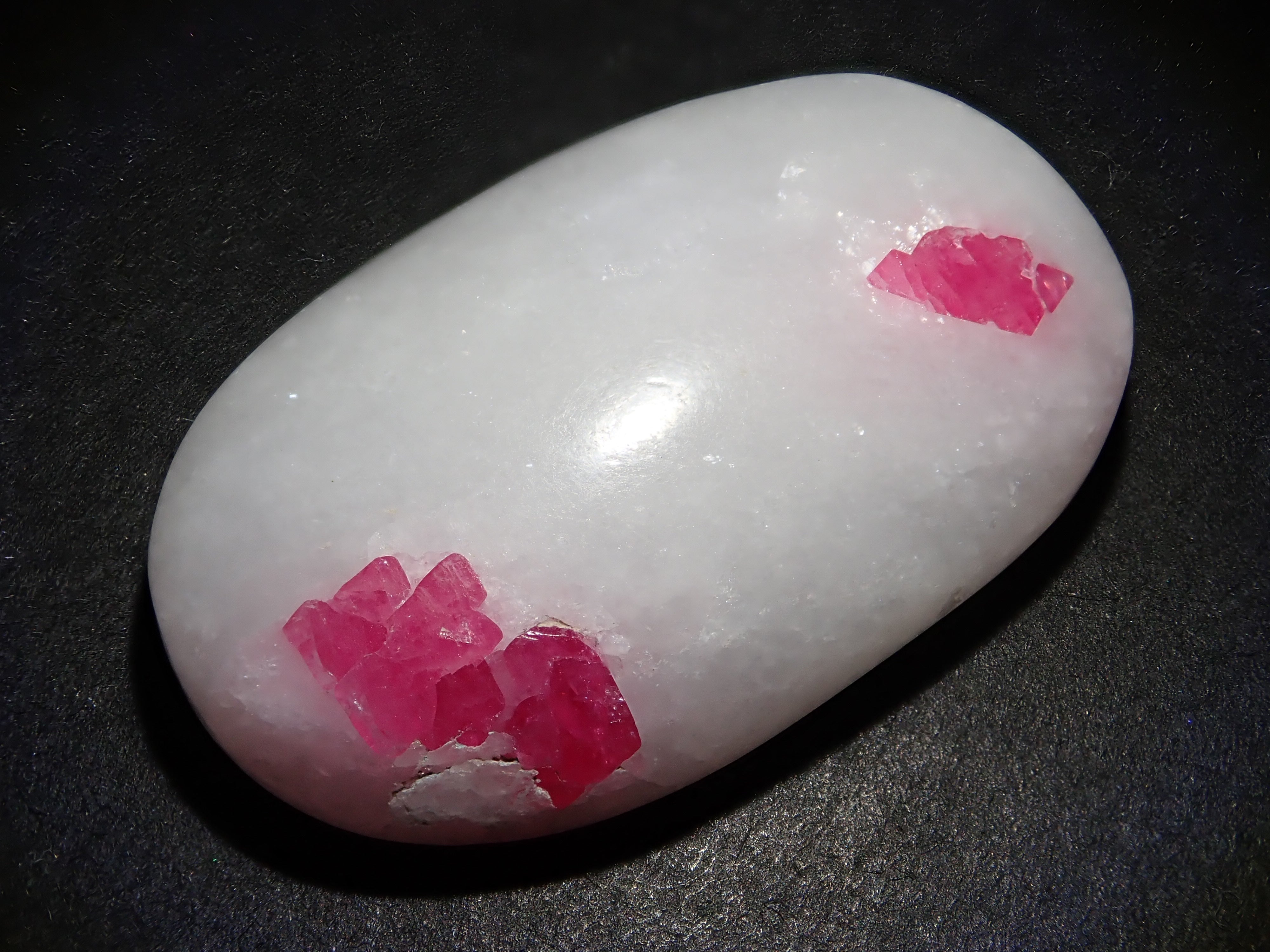 [12/6 22:00] Myanmar Spinel in Marble 61.204ct Loose Stone