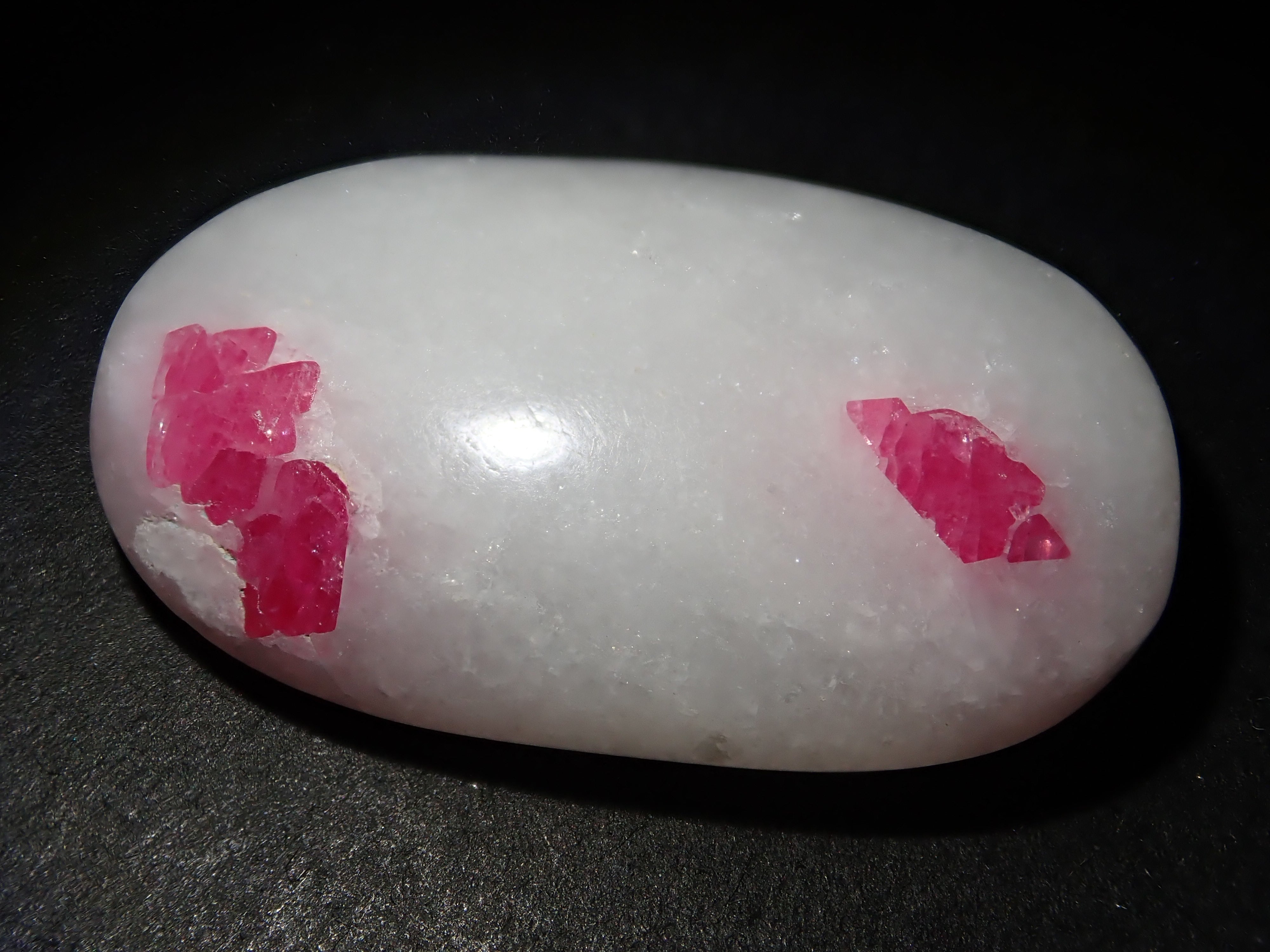 [12/6 22:00] Myanmar Spinel in Marble 61.204ct Loose Stone