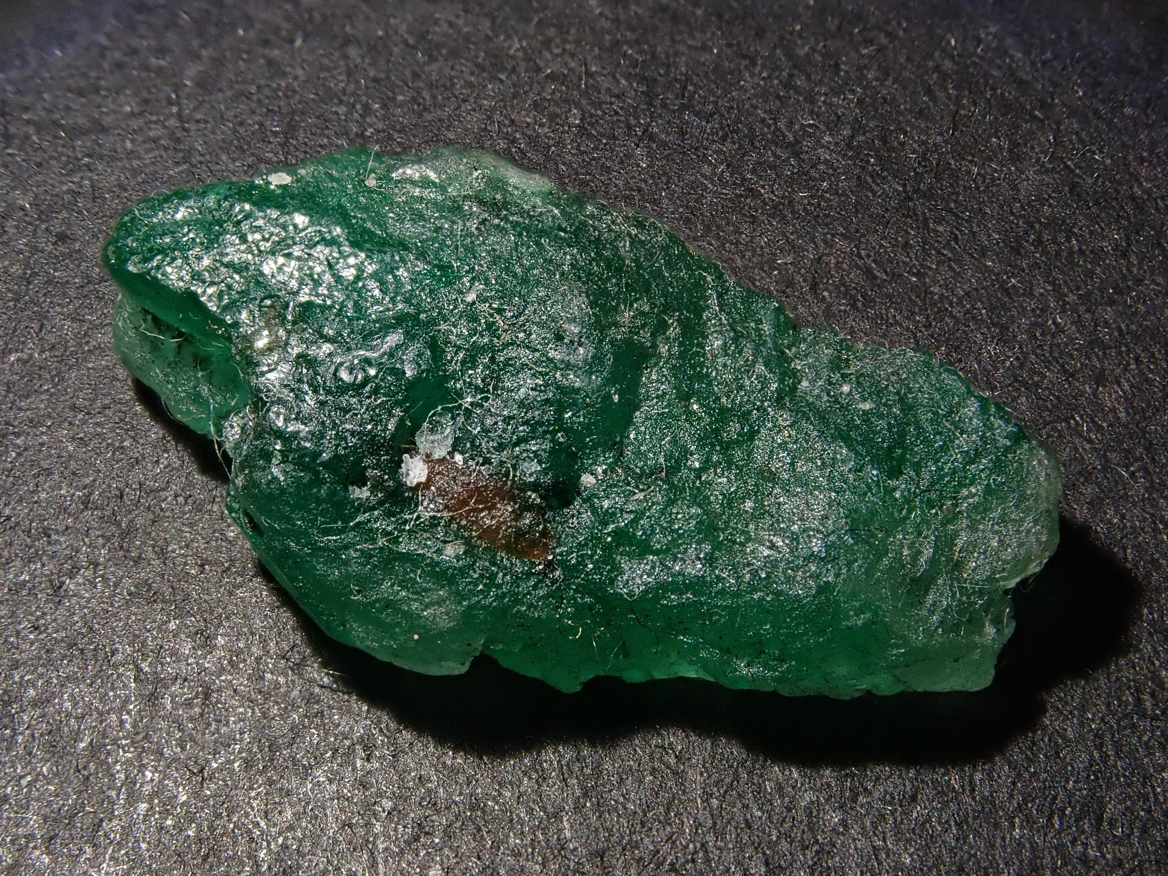 コロンビア産エメラルド 5.895ct原石