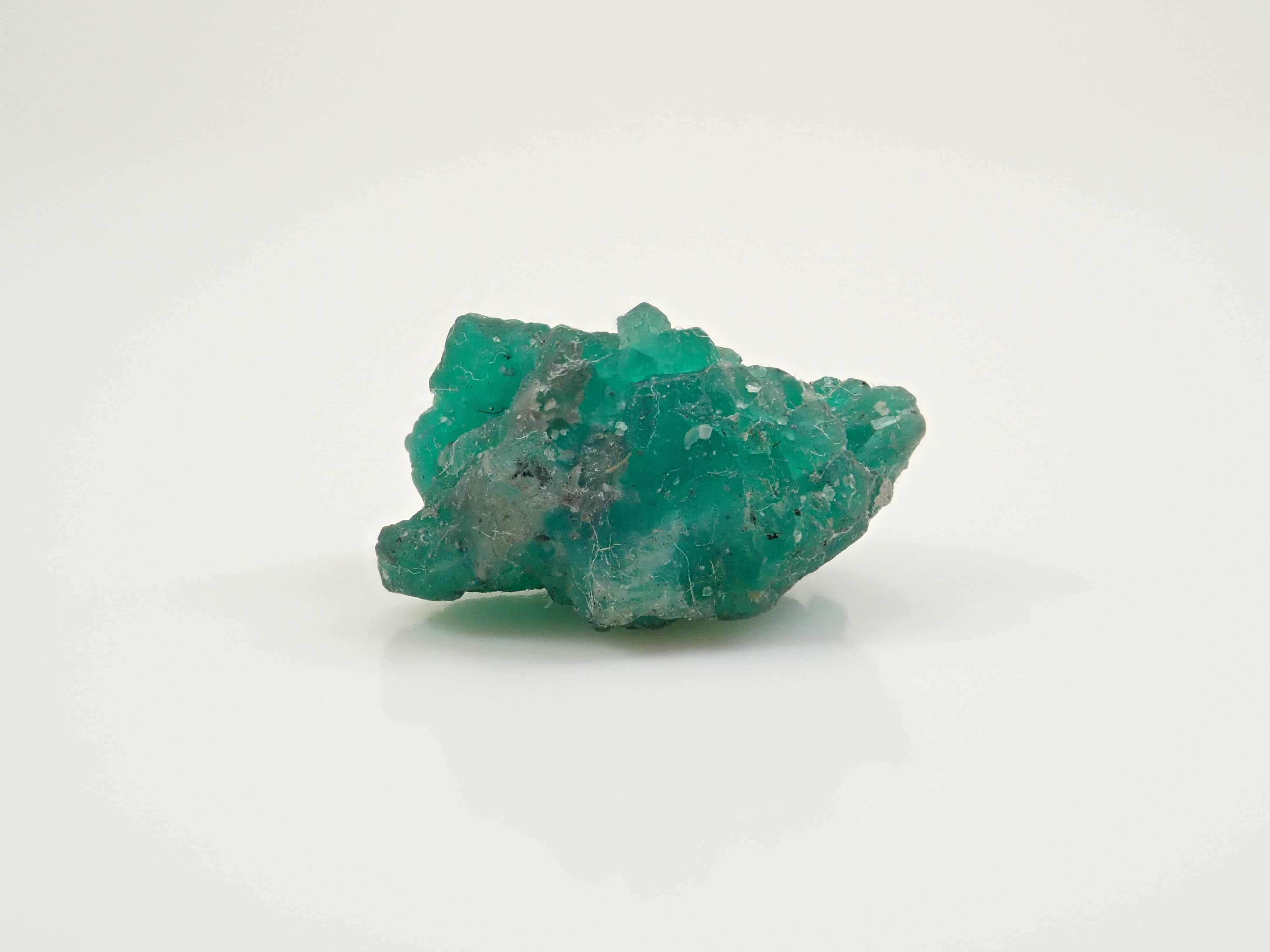 コロンビア産エメラルド 6.933ct原石