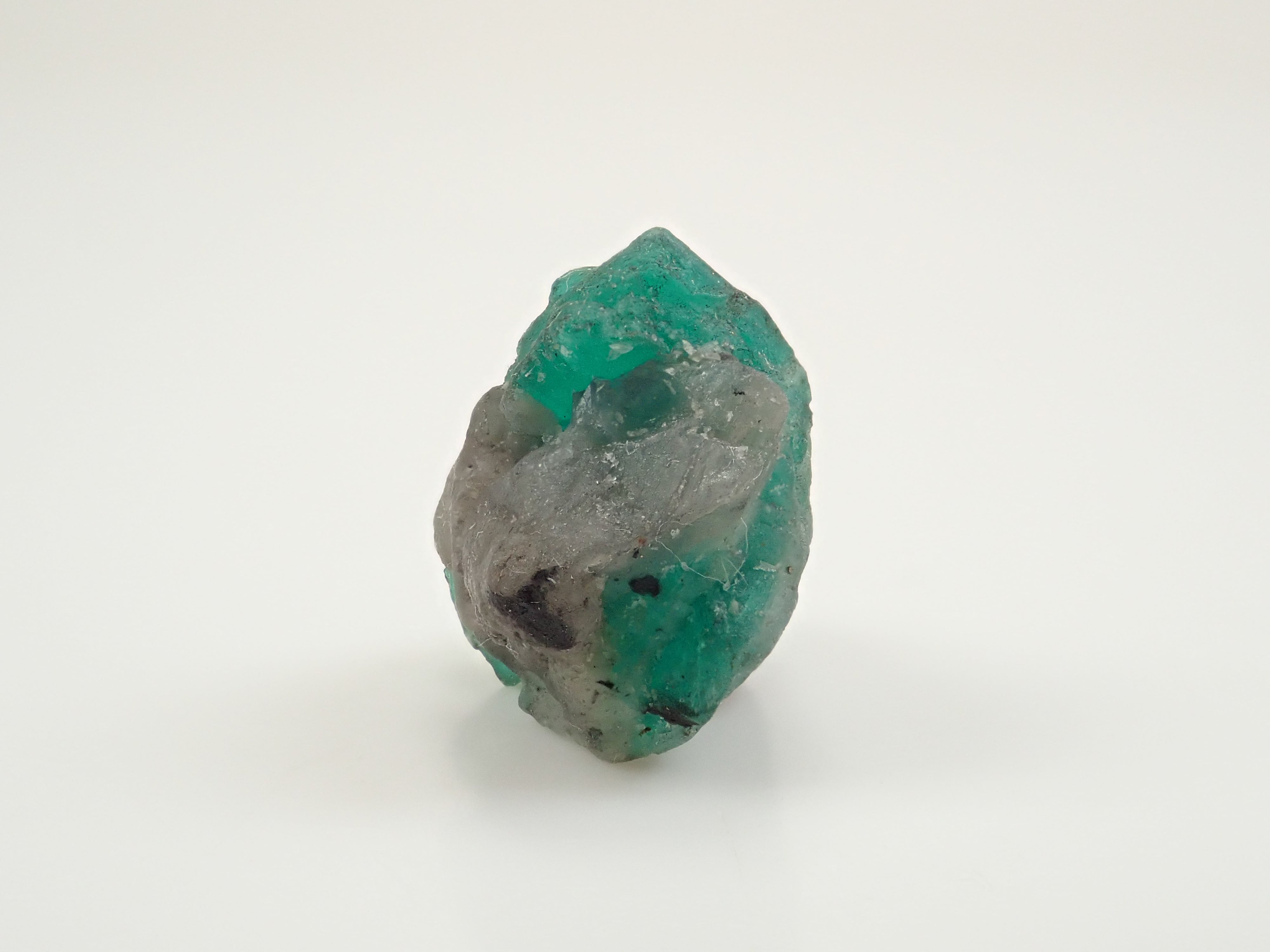 ド迫力！レア！！エメラルド原石 約3.5㌔ 91 コロンビア産エメラルド 7.924ct原石