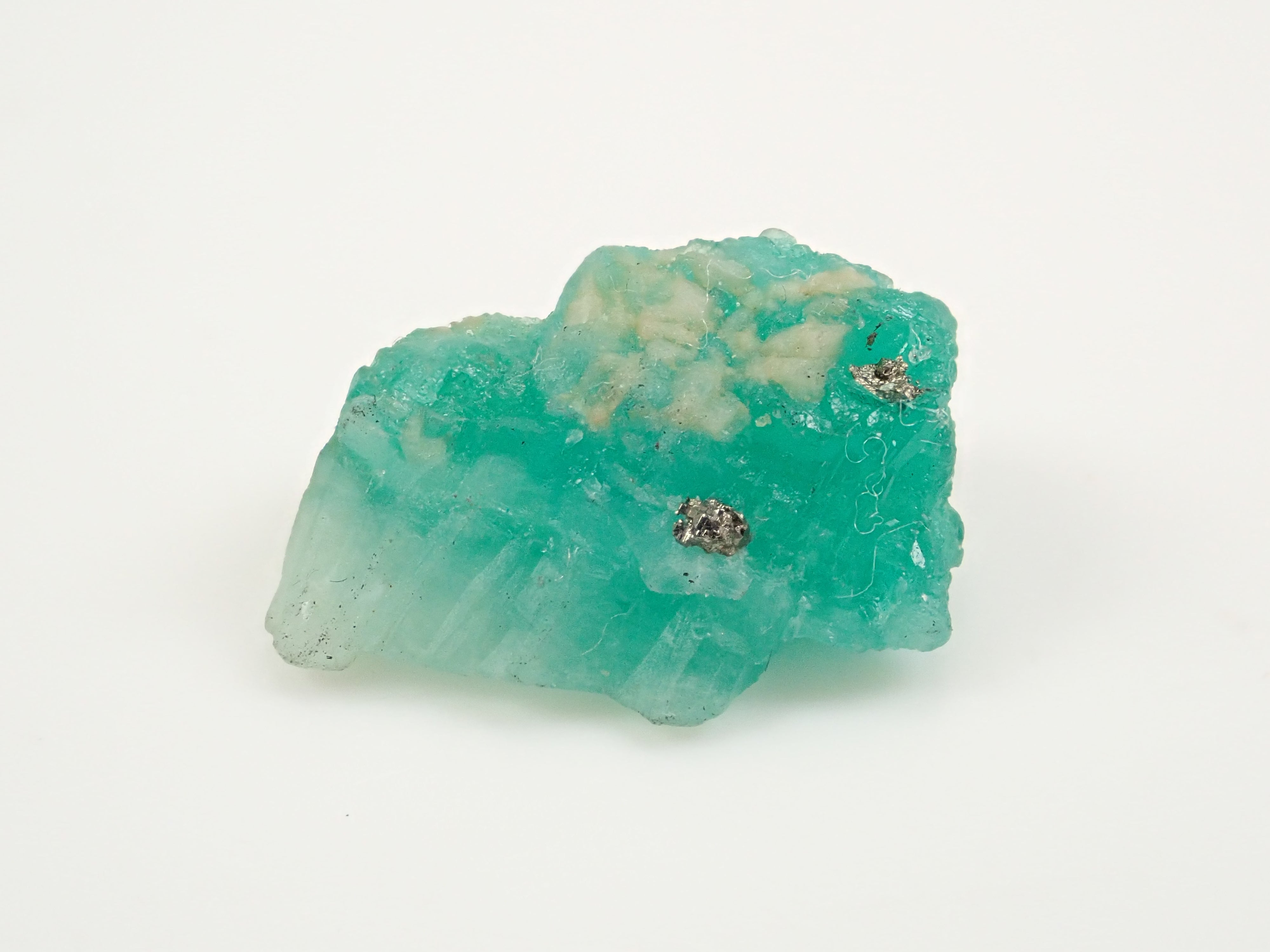 【12/9 22時販売】コロンビア産エメラルド 11.155ct原石（パイライト付き）