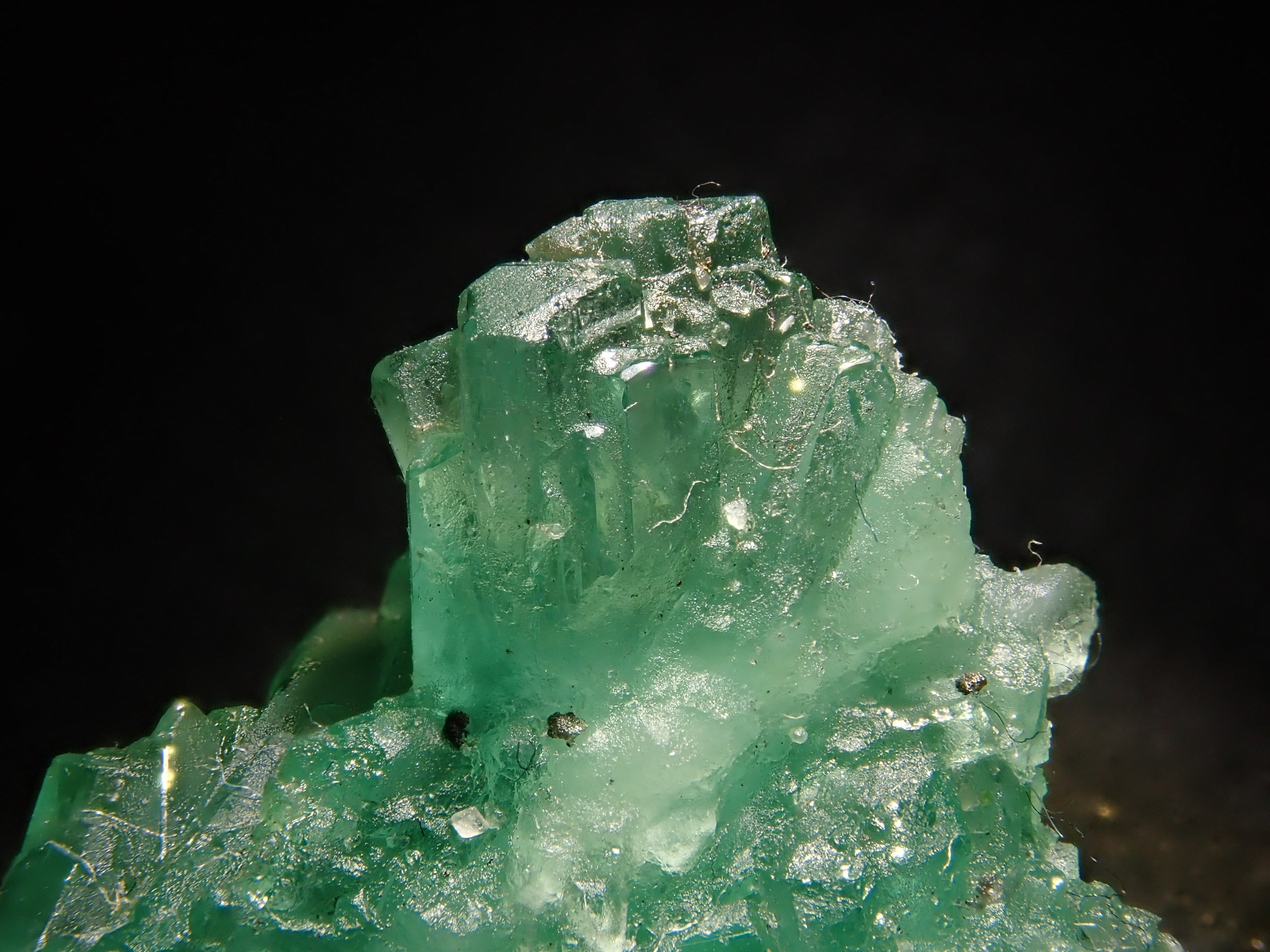 [12/20 22:00 Sale] Colombian Emerald Rough Stone 13.577ct