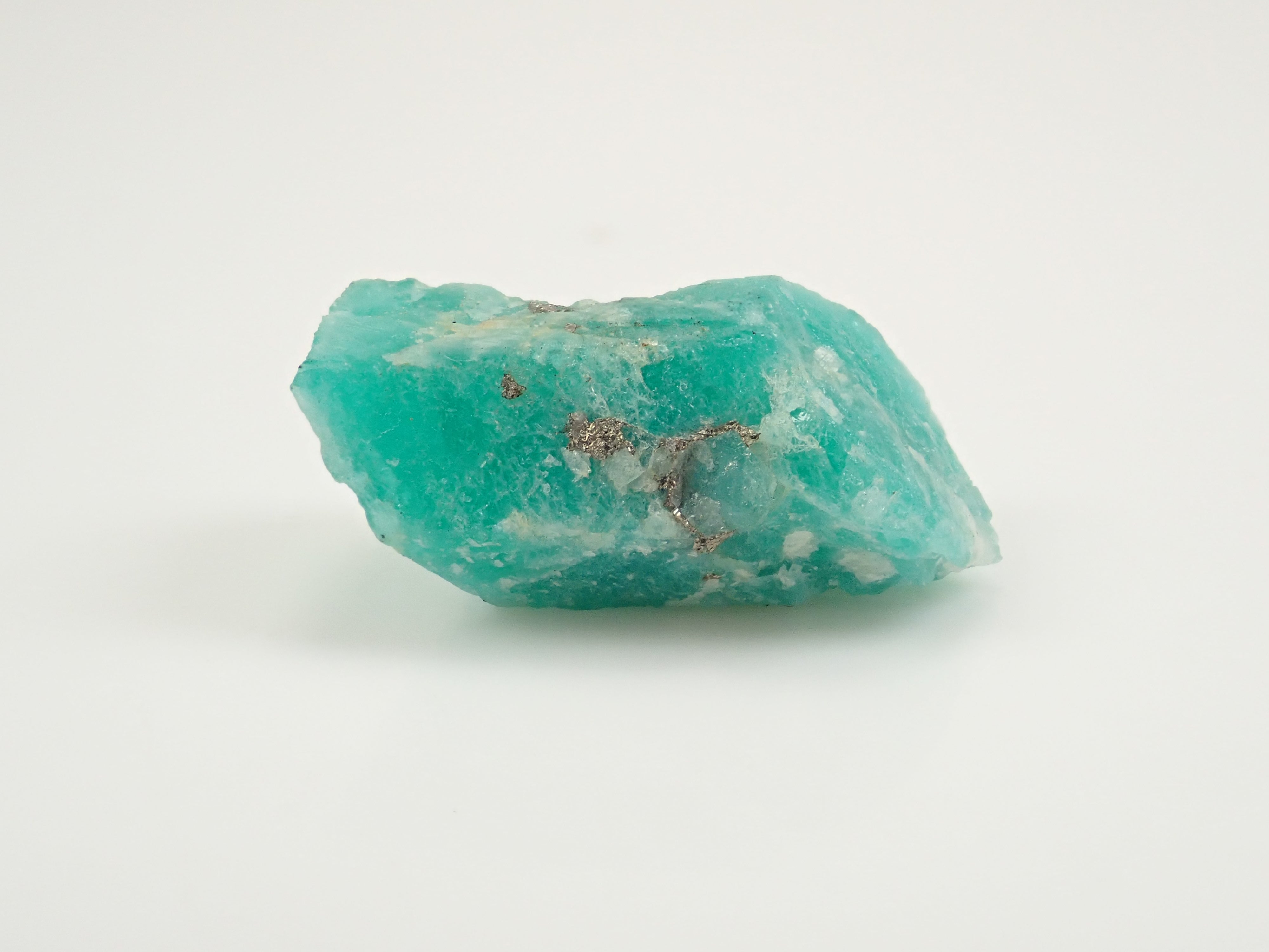 【12/9 22時販売】コロンビア産エメラルド 18.900ct原石（パイライト付き）