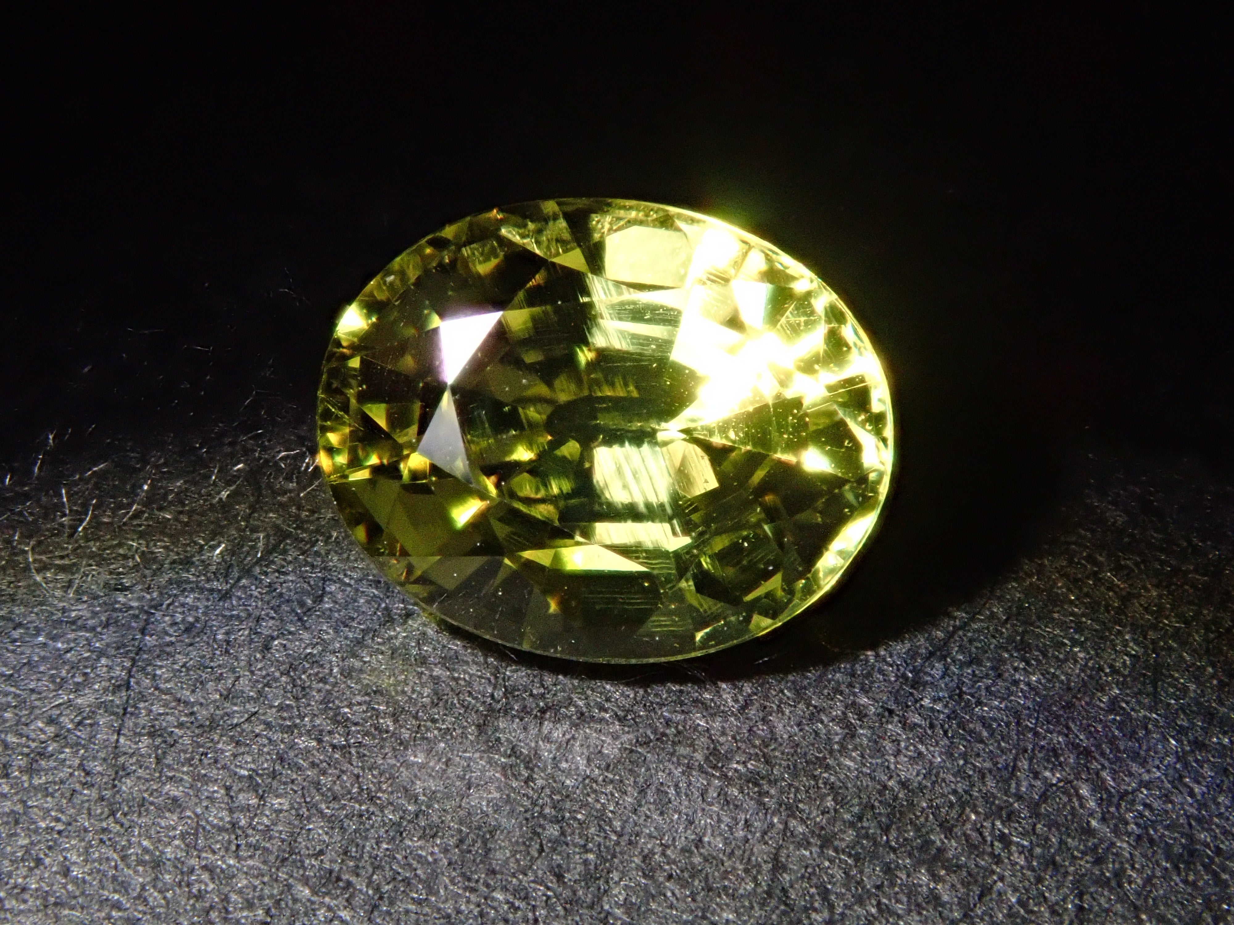 マリガーネット（グロッシュラー/アンドラダイト・ガーネット） 1.008