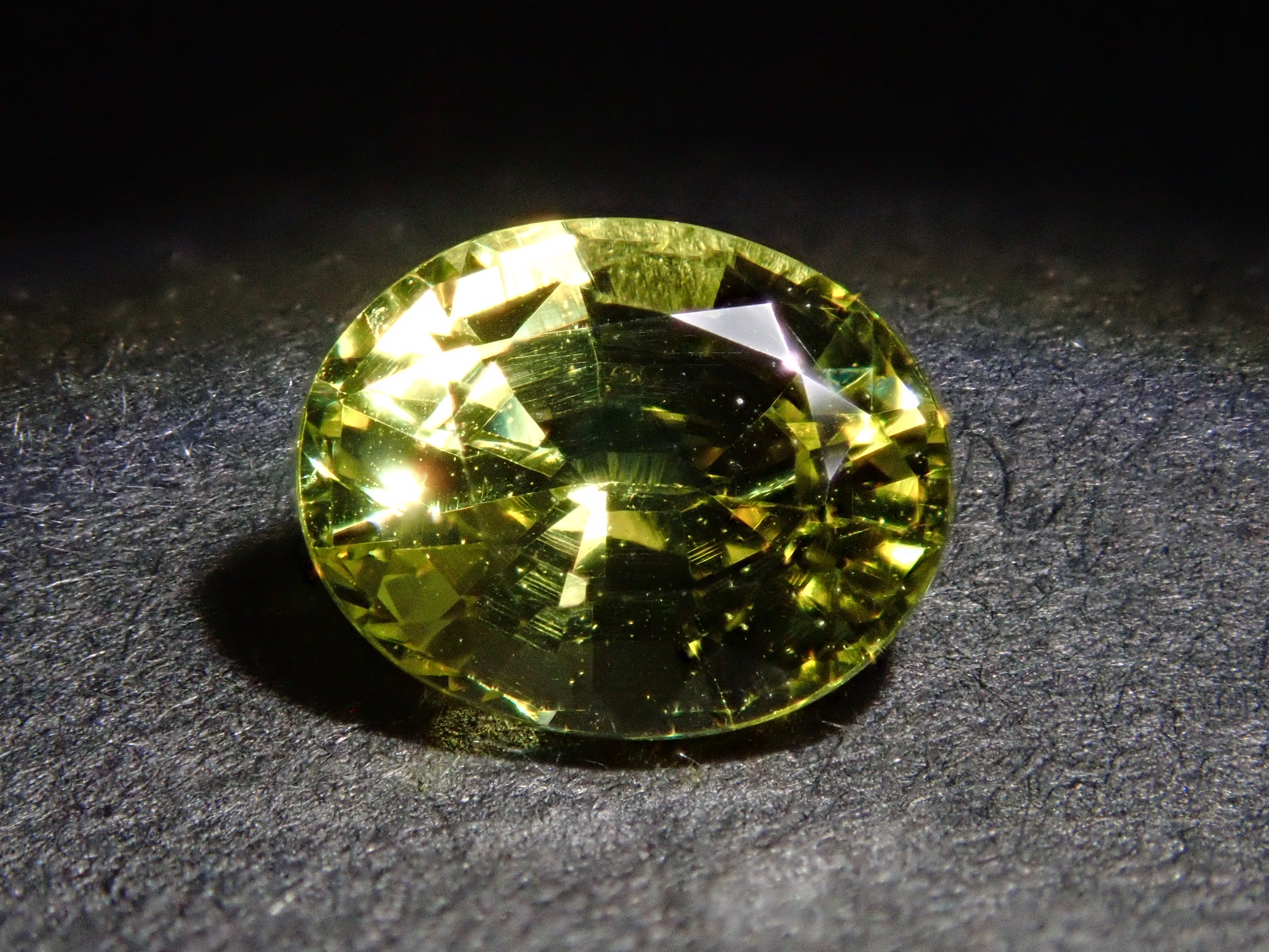 【12/10 22時販売】マリ共和国産マリガーネット（グロッシュラー/アンドラダイト・ガーネット） 1.008ctルース 鑑別書