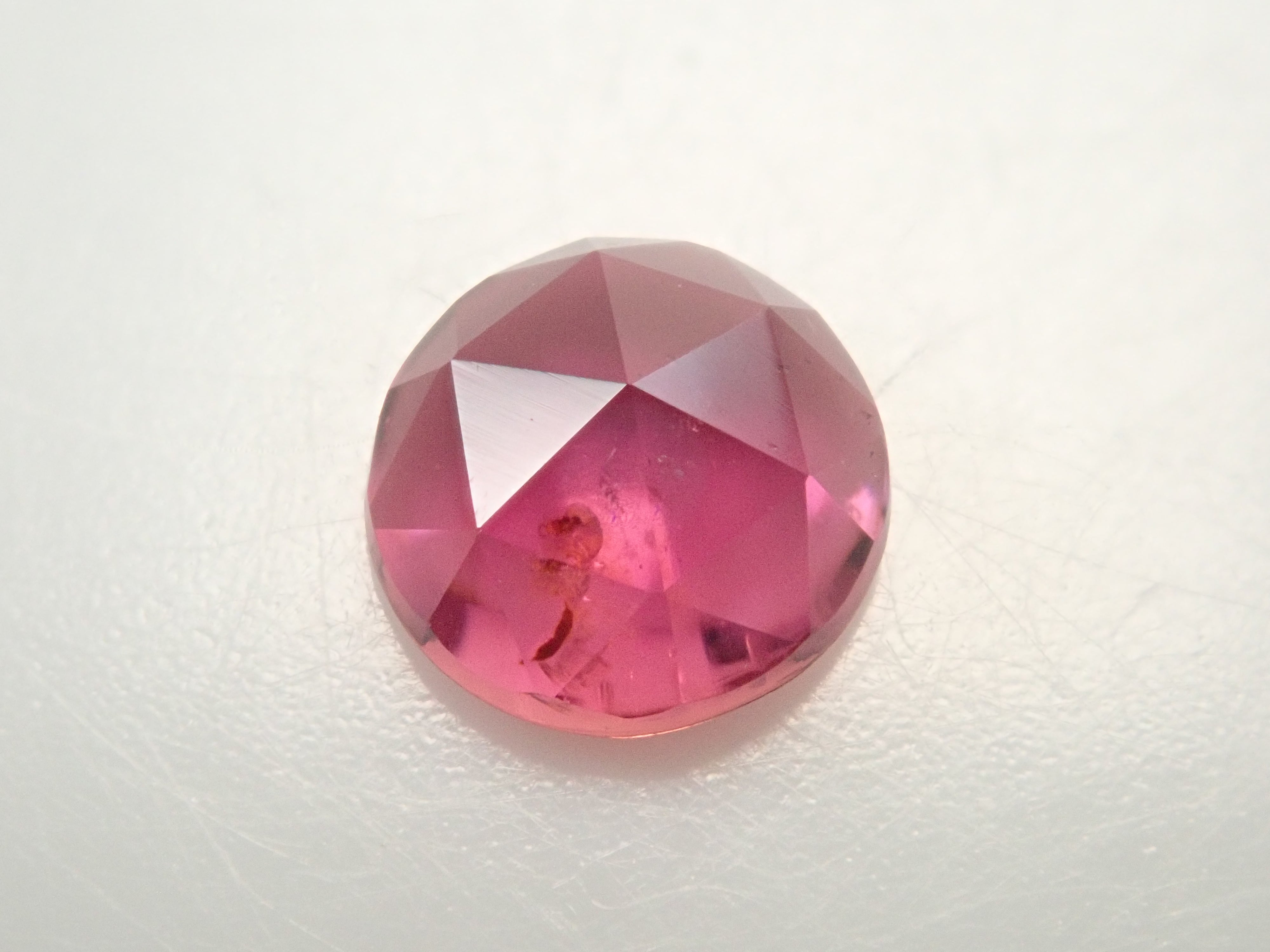 [12/10 22:00 Sale] Brazilian Pink Tourmaline 5.0mm/0.484ct Loose Stone (Rose Cut)