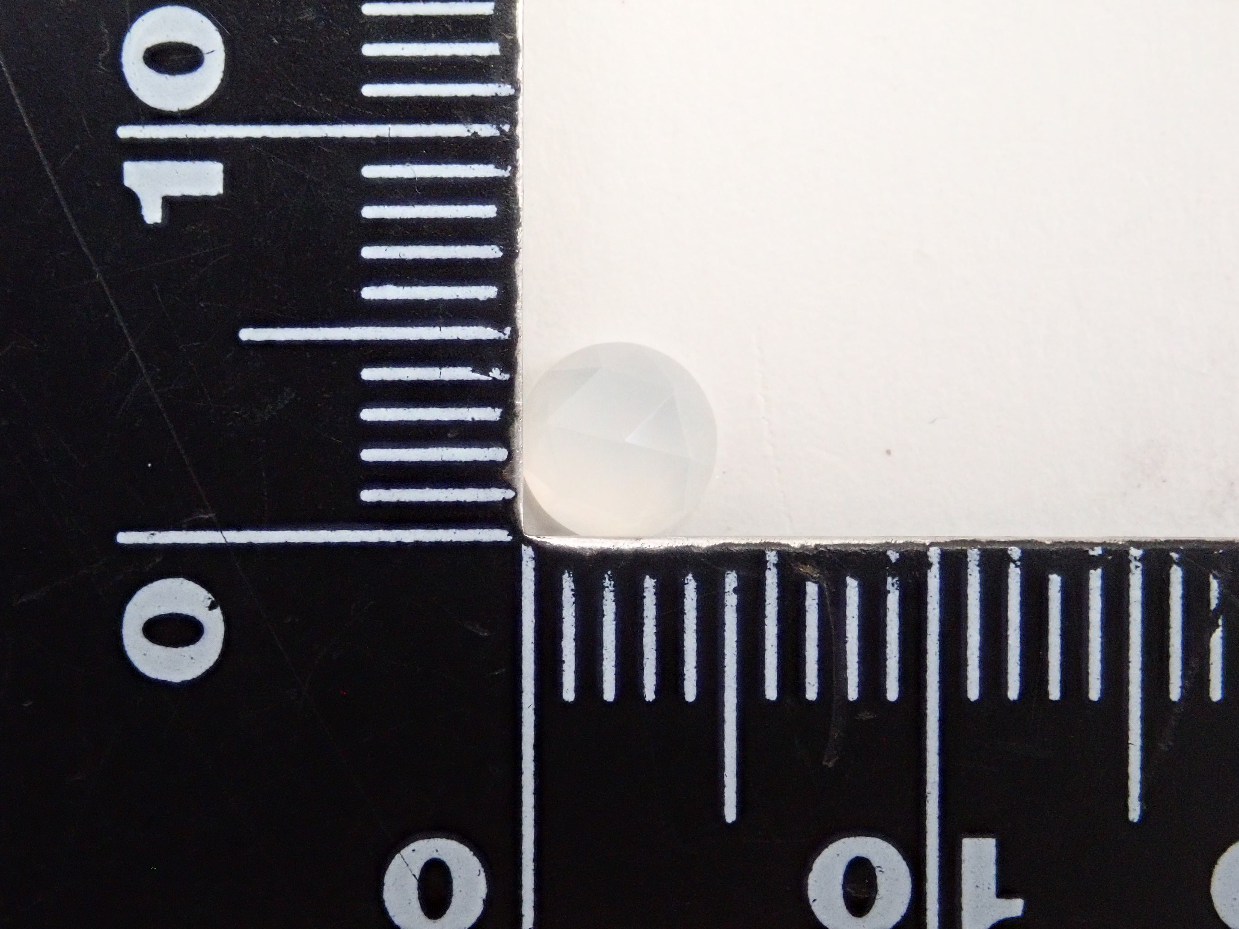 [12/10 22:00 Sale] Indian Moonstone 5.0mm/0.474ct Loose Stone (Rose Cut)