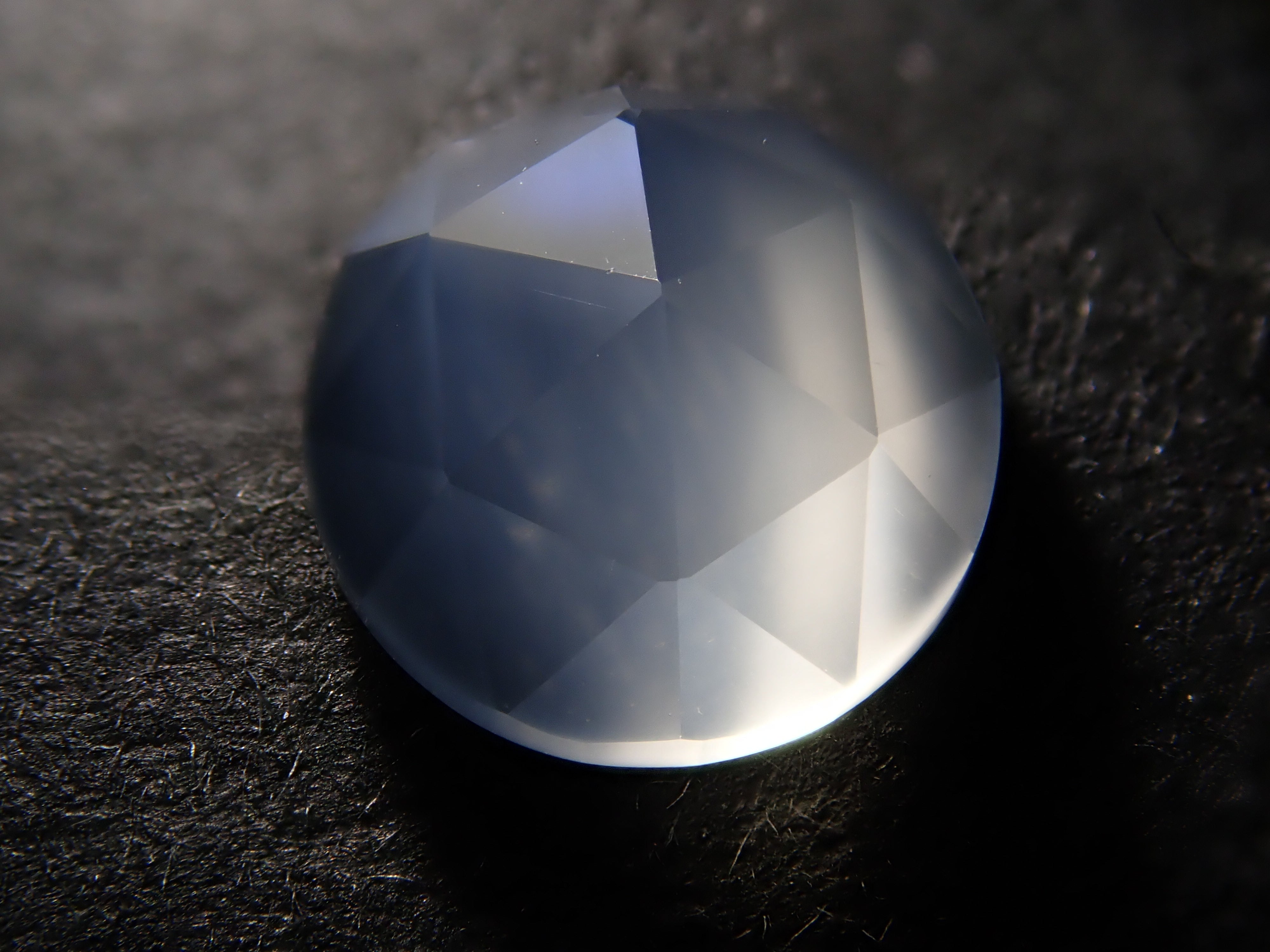 [12/10 22:00 Sale] Indian Moonstone 6.1mm/0.878ct Loose Stone (Rose Cut)