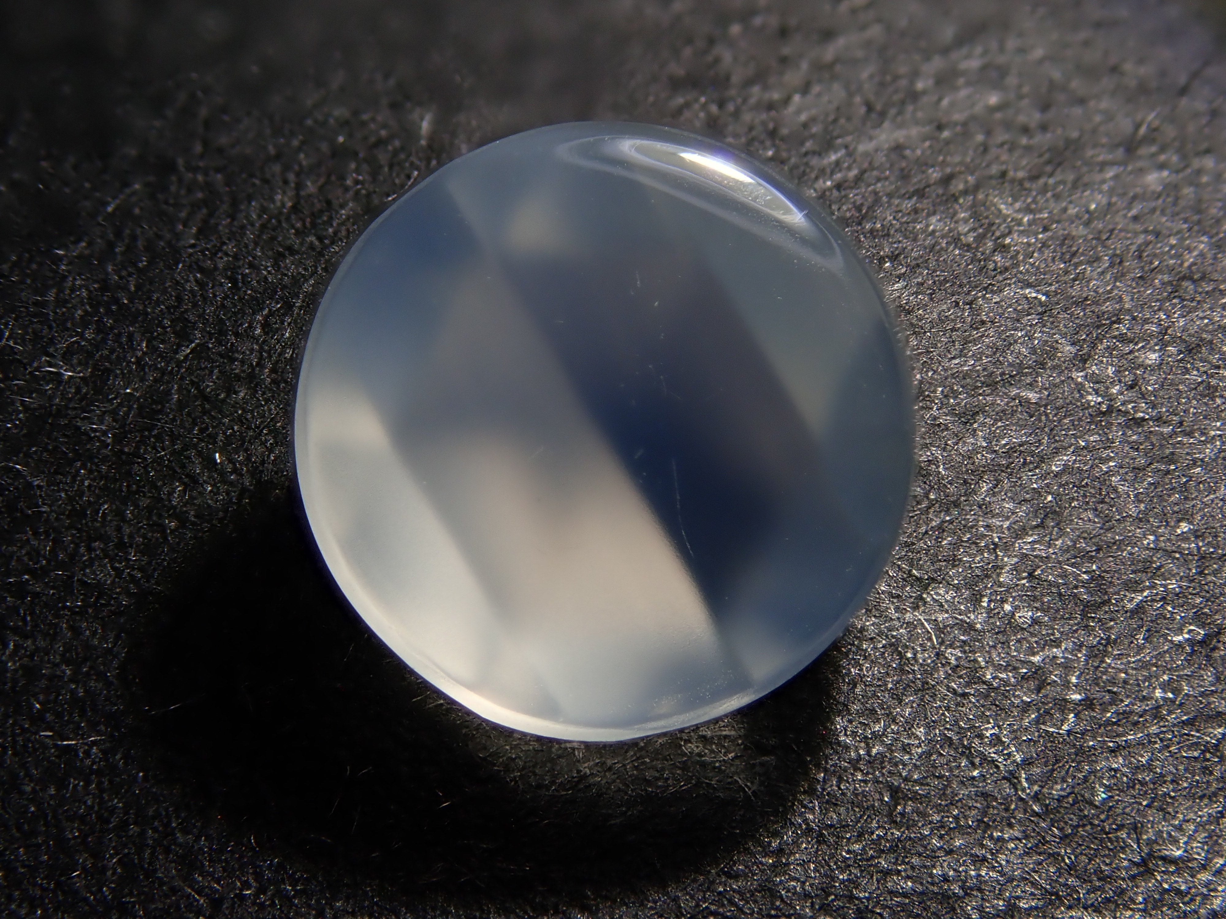 [12/10 22:00 Sale] Indian Moonstone 6.1mm/0.878ct Loose Stone (Rose Cut)